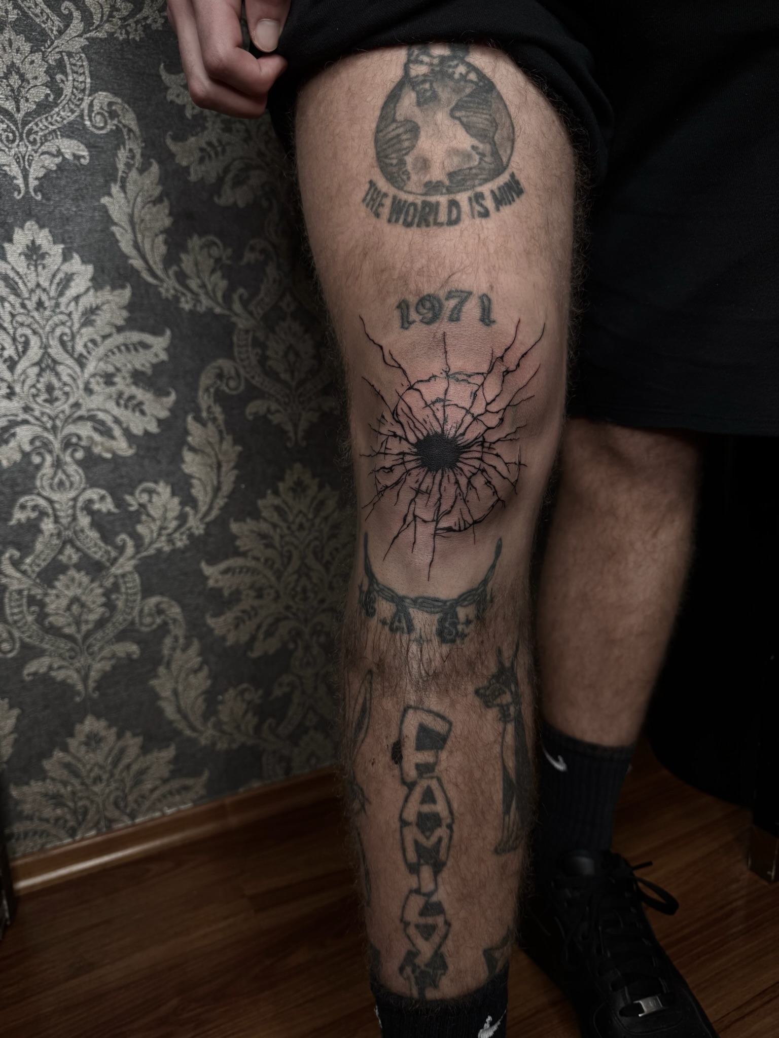Man entscheidet sich nicht oft für etwas, das bleibt.
Aber wenn, dann sollte es sich genau so anfühlen.✨
#TattooAustria #tattooartist #TattooArt #TattooStudio #murtal #TattooInspiration #Tattoostudio #Zeltweg #tattoostudio #BodyArt #tattoolove #Tattoo #TattooArtists #inkedcommunity #DCTattoo #tattooinspiration #tattoovibes #Steiermark #tattoolovers #InkAddict