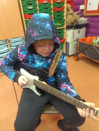 A brilliant moment from one of our outreach sessions πΈ
During a music interaction, this student showed fantastic engagement and a real determination to learn the songs they were working on. It was great to see such a positive exchange between both practitioners, building connection through music.
A wonderful example of how shared interests can support confidence and engagement π
#OutreachSupport #MusicInEducation #StudentEngagement #SENSupport #BuildingConnections #LearningThroughMusic