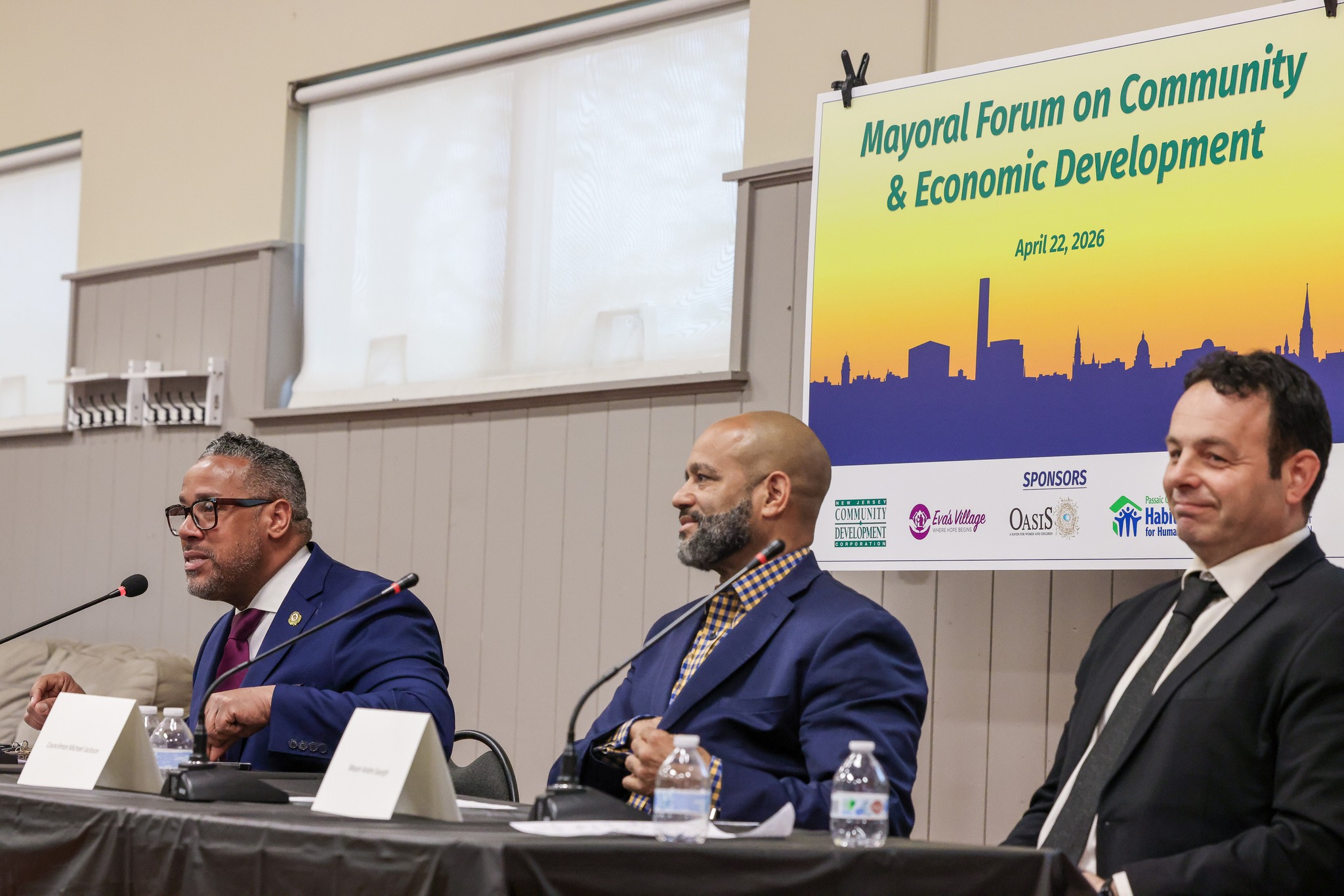 The Mayoral Forum on Community & Economic Development took place today at the Great Falls Youth Center, co-sponsored by @njcdc , @evasvillage, @oasispatersonnj, Passaic County Habitat for Humanity, and @stpaulscdcnj.
We heard firsthand from each candidate—incumbent Mayor Andre Sayegh, Third Ward Councilman Alex Mendez, and First Ward Councilman Mike Jackson—as they shared their perspectives on key issues impacting Paterson residents, including revitalization, economic growth, affordable housing, and overall quality of life.
#Paterson #CommunityDevelopment #NJCDC #CivicEngagement