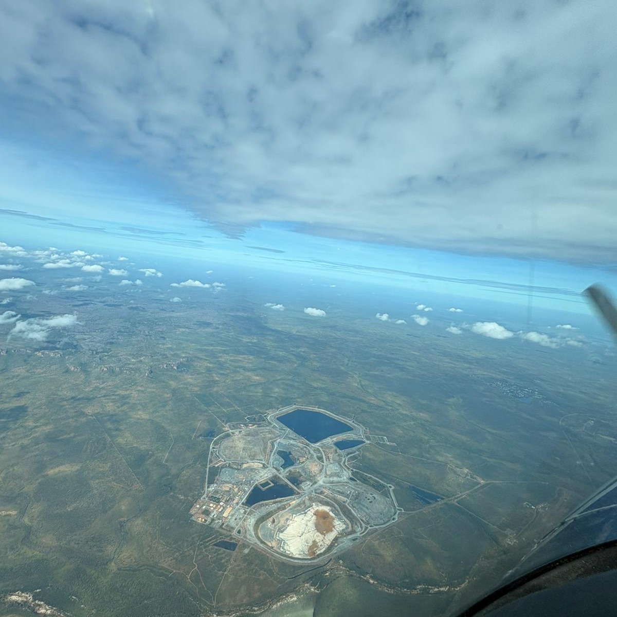 Flying over Ranger MIne in the Caravan 😍📸⭐
#seekakadu
@seekakadu