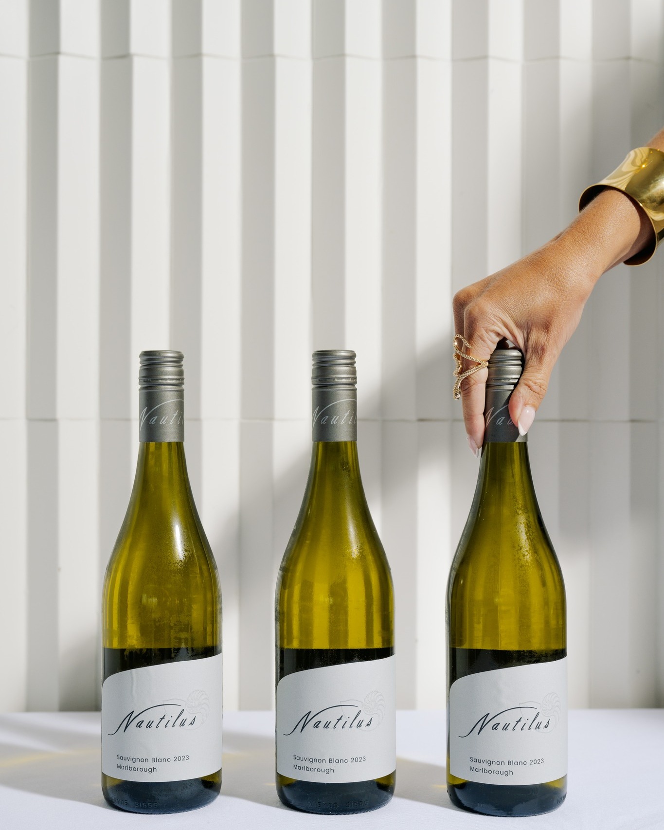 Pour a glass. Take a moment.
Today, we join New Zealand Winegrowers in raising a glass for The Great White Wine Toast.
At Nautilus, white wine is where everything begins — wines shaped by Marlborough, crafted with precision, and made to sit naturally at the table.
From Sauvignon Blanc to Chardonnay, each glass is an expression of balance, texture, and quiet intent.
Wherever you are, take a moment and join us.
#GreatWhiteWineToast #WhiteWineEmoji #NZWine #NautilusEstate #Marlborough