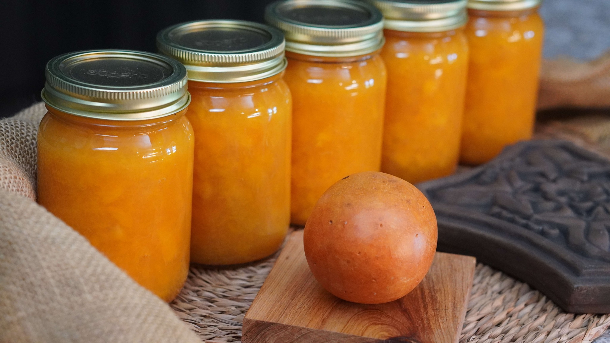 Peach Fruit Topping Canning Recipe
Peach fruit topping adds a burst of fresh, sweet flavor to many dishes. Whether you want to enhance your breakfast pancakes, add a fruity layer to desserts, or create a simple snack, homemade peach topping is a versatile and delightful choice. Making it at home lets you control the sweetness and texture, ensuring a fresh and natural taste without preservatives or artificial ingredients.
Wisdom Preserved Website https://wisdompreserved.life/how-to-make-peach-fruit-topping-at-home
How Altitude Affects Canning Processing: https://youtu.be/oSr1QyV8hU8
Quality, American-made, Superb CANNING LIDS and JARS:
✅Here is your 20% off promo code: WP20
✅Superb Website https://shop.superbsealing.com/?ref=WP20
#superbcanning @superbcanning