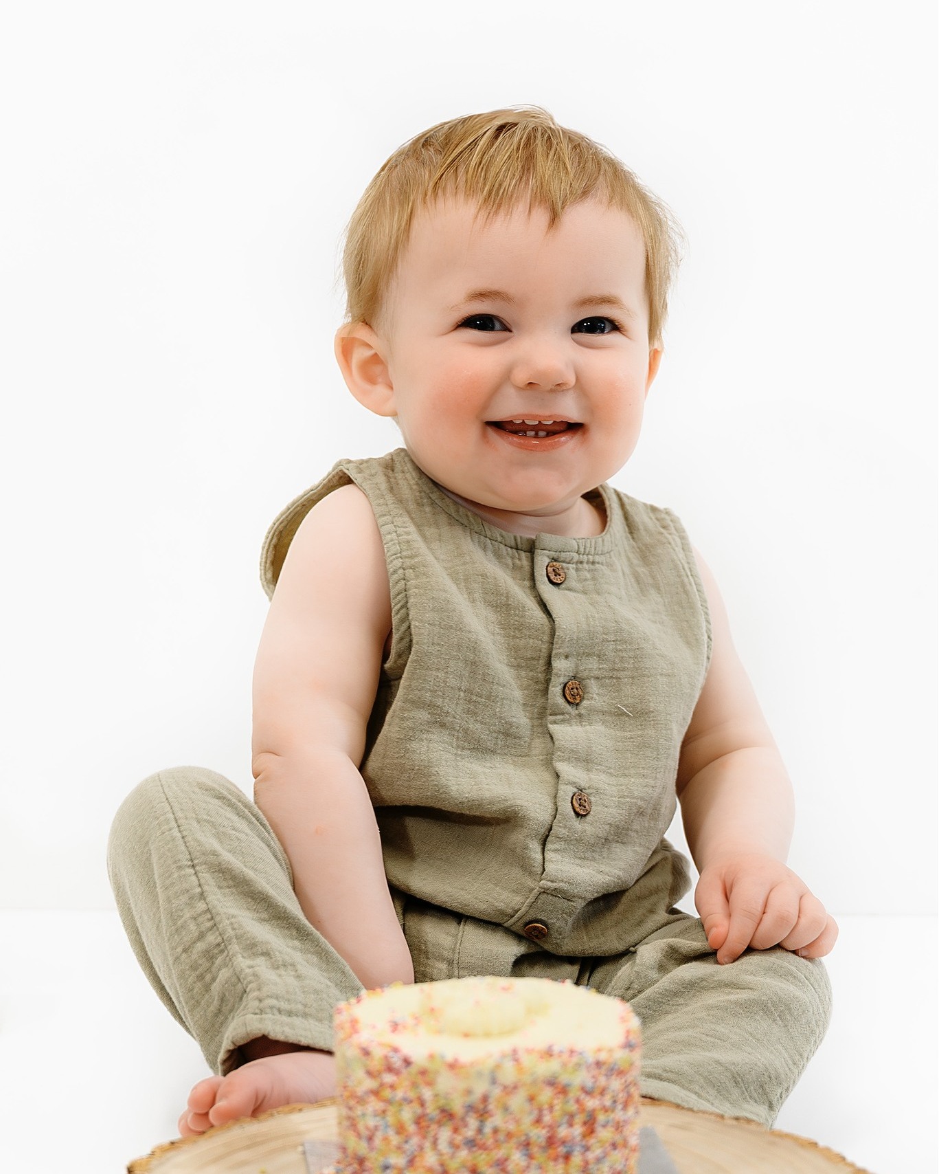 Messy, happy, perfect 🤍🤍
.
.
.
Don't forget to double tap and follow @orchardandivory_photography
.
.
.
#barnsleyphotographer #barnsleybirthday #birthday #TimelessWhite #photooftheday
Cake Smash Photoshoot | First Birthday Session | Messy Play Magic | Smash Cake Moments | Baby’s First Birthday | Timeless White Photography | Natural Baby Photography | Baby Milestone Session | Birthday Photoshoot UK | Studio Cake Smash | Baby Photographer Near Me | Sheffield | Rotherham | Barnsley | Doncaster | Barnsley Photographer | Rotherham Photographer | Doncaster Photographer | Sheffield Photographer 🤍