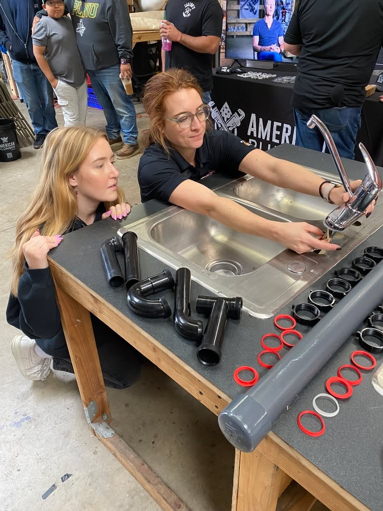 It's National Apprenticeship Week! As America turns 250, registered apprenticeship is how we build skilled workers, strong communities, and real careers.
PHCC Academy apprentices are out here doing what they do every week. Proud to celebrate #NAW2026
#ApprenticeshipUSA #Apprenticeships250 #AmericaAtWork
