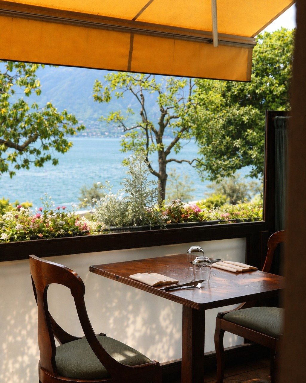 Sole, relax, leggera brezza, buon cibo….pranzare in terrazza all’Antica Osteria Monterosso è sempre un momento piacevole da vivere e da condividere! 🌞
#anticaosteriamonterosso #nuovomenu #lakemaggiore