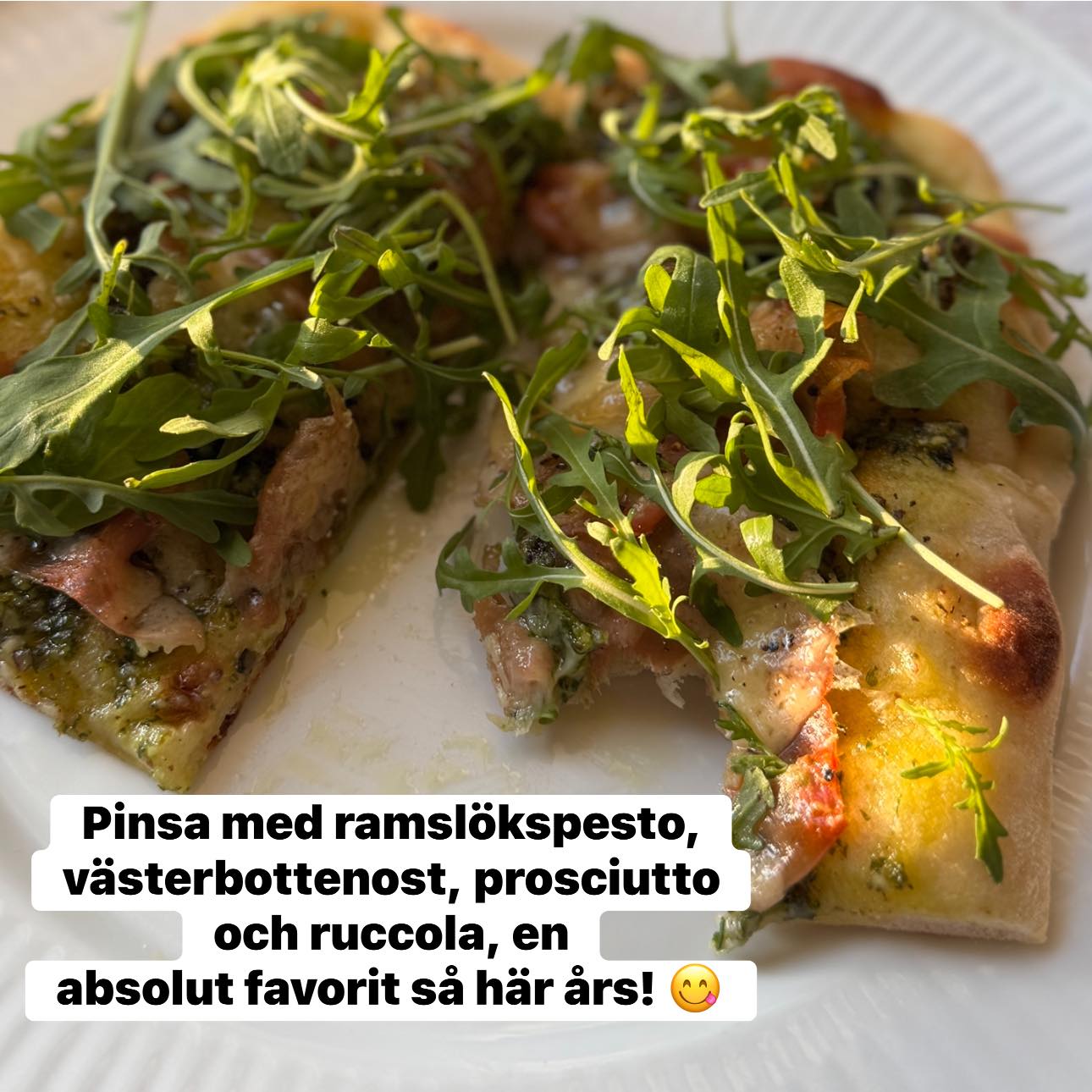 Nu är vi mitt inne i ramslökstider och vill man plocka ramslök på Kinnekulle så får man det, men inte i naturreservaten så håll koll på var dessa är när du är ute!
Smaklig måltid!😋 🌱
#ramslökspesto
#falkangenkinnekulle