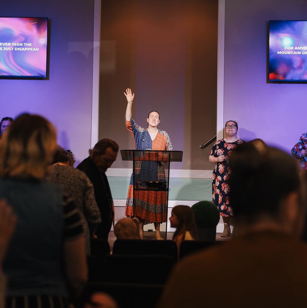 Come expecting 🙌
God is moving, hearts are ready, and something powerful is waiting for you today.
See you at 10 AM.