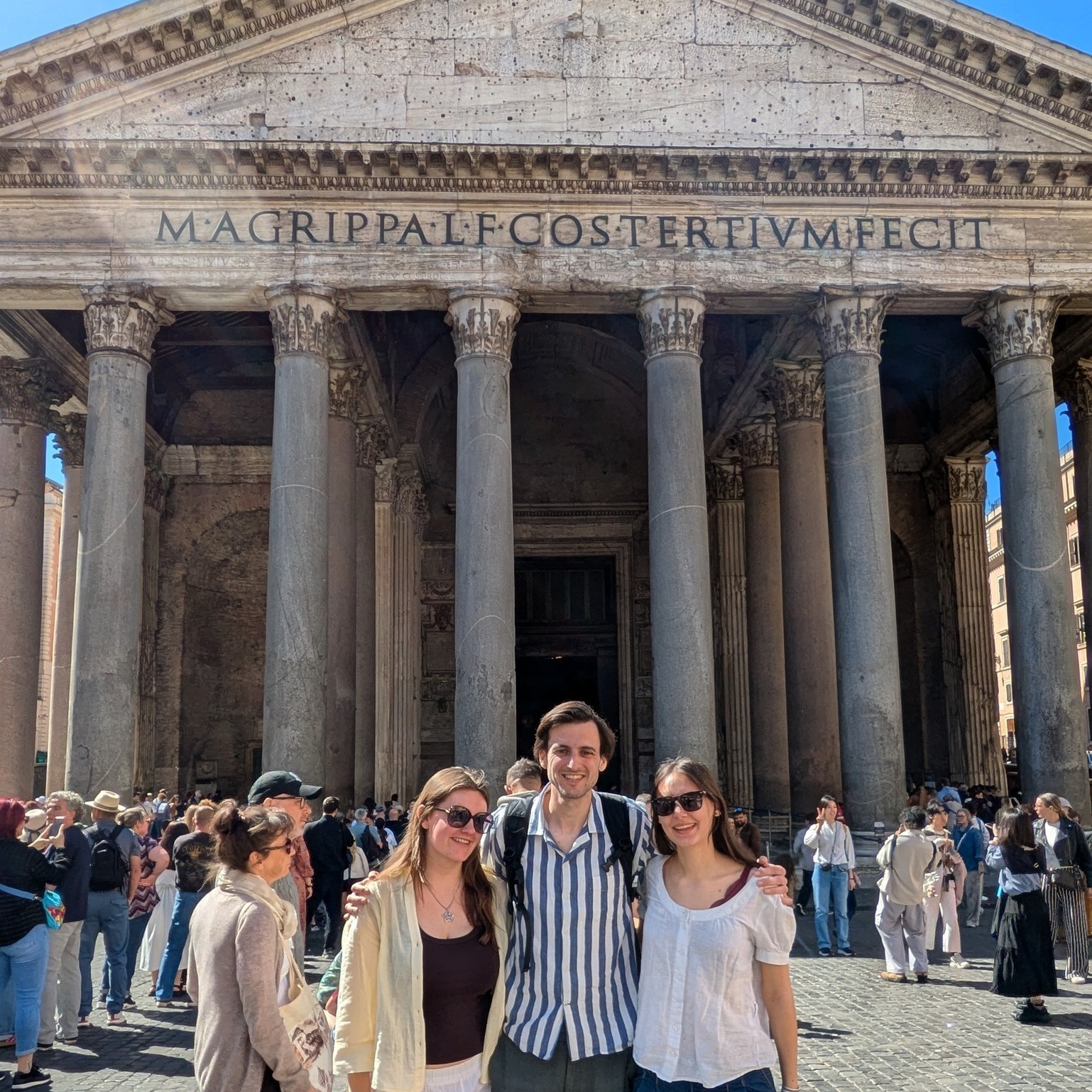 Een foto voor het Pantheon met je leraar Latijn? Het is maar één van de vele levensdromen die uitkwamen voor onze zesdejaars in Rome.