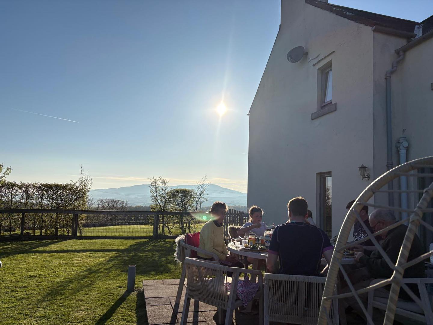 I T feels like summer! #gallowayview 🌱 #familytime❤️ #beautifulplaces #dumfriesandgallowaylife #thesunisout☀️