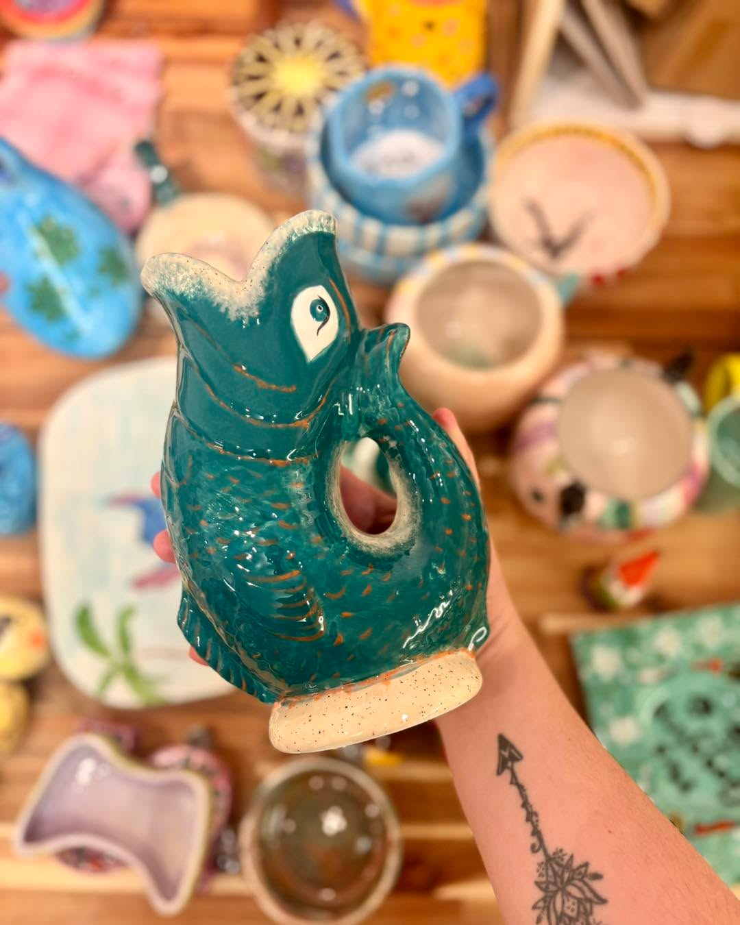 🎨 Spontaneous plans sorted…
We’ve got a few tables free today and tomorrow!
Walk in or book online ✨
Paint, relax, coffee (or cocktails later 😉)
⏳ Once they’re gone, they’re gone this weekend
Book now – link in bio!
#potterypainting #thingstodoindevon #paintyourownpottery #rainydayactivities☔️