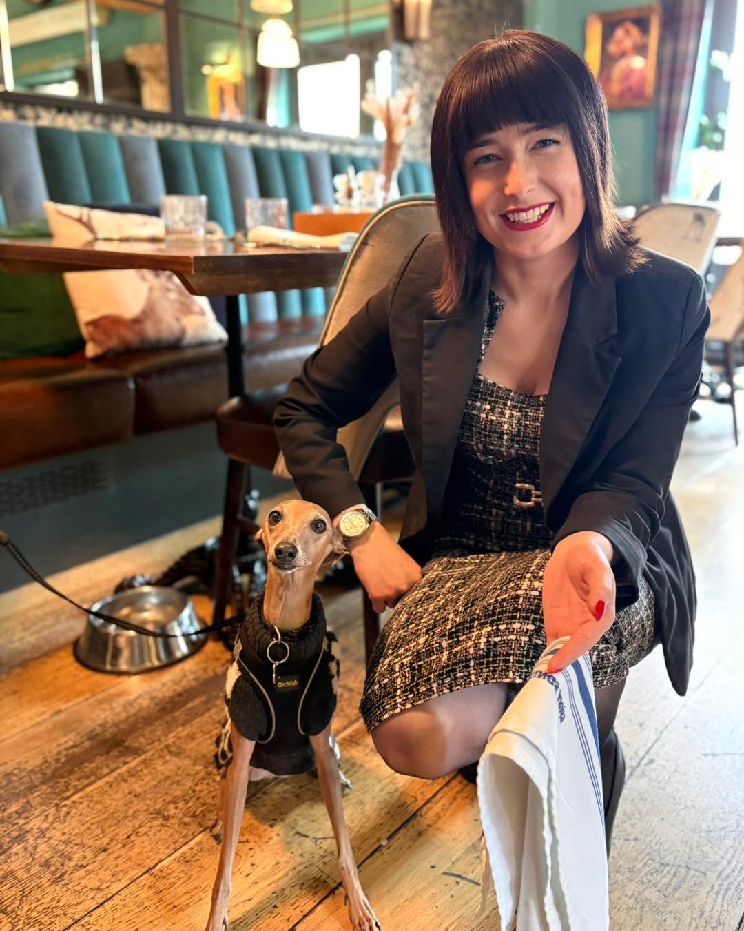 We're dog-friendly, so come and join us for lunch and bring your four-legged friends along.
Dogs are welcome in our courtyard as well as inside our beautiful pub. And before you head off, don't forget to stop by the bar to pick up a little treat for them.
Our Assistant Manager Etain is pictured here with the lovely Otis, just one of the many furry faces we love to welcome.
#dogfriendlyrestaurant #dogfriendlydining #thekingsarmsegham