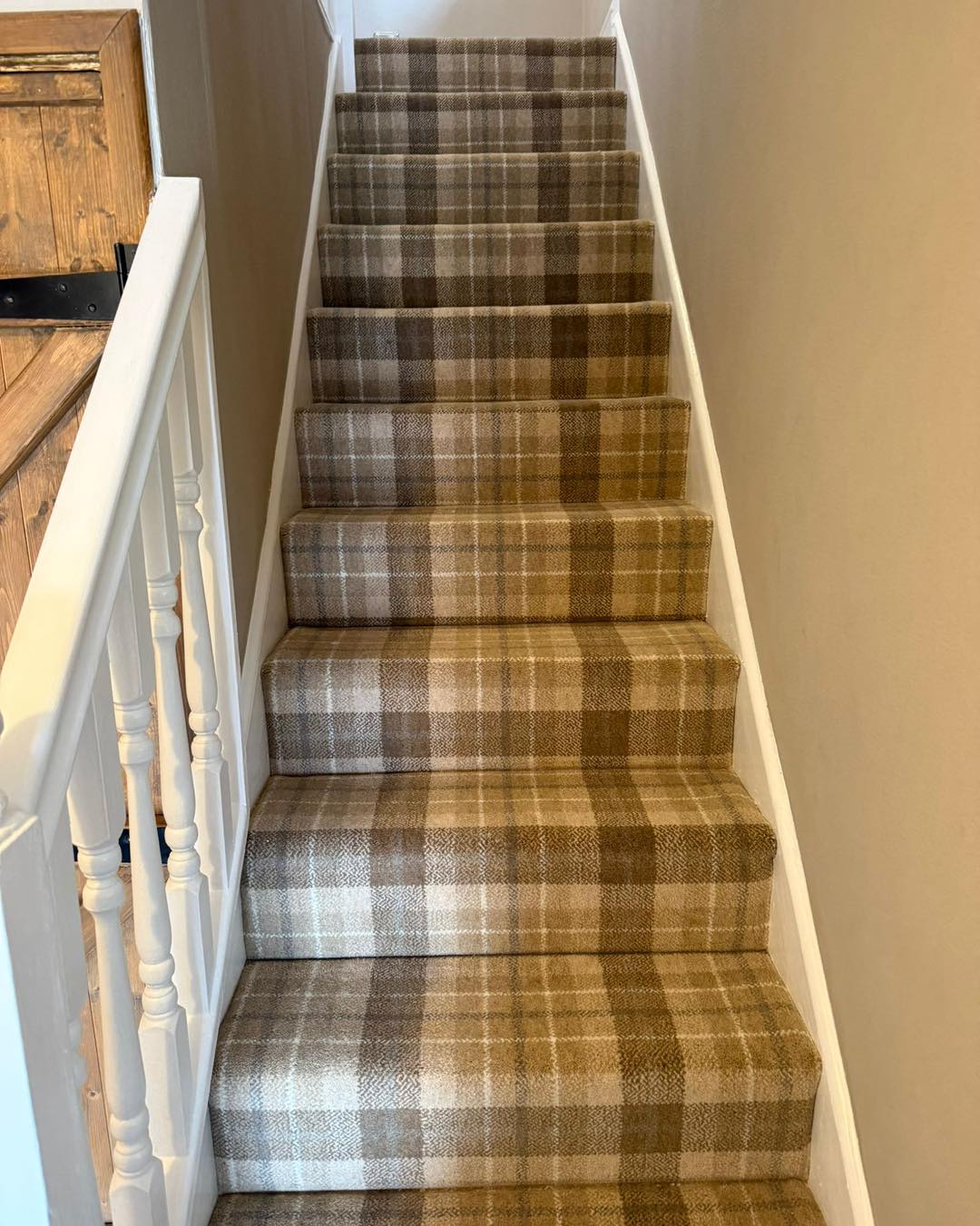 This weeks bits and bobs
Tartans, loop pile berbers, flatweaves 🐑🐑
Let us know what you like and wellel be happy to help 😀
Sorry for the lack of posts this year has been a little bit busy 😬