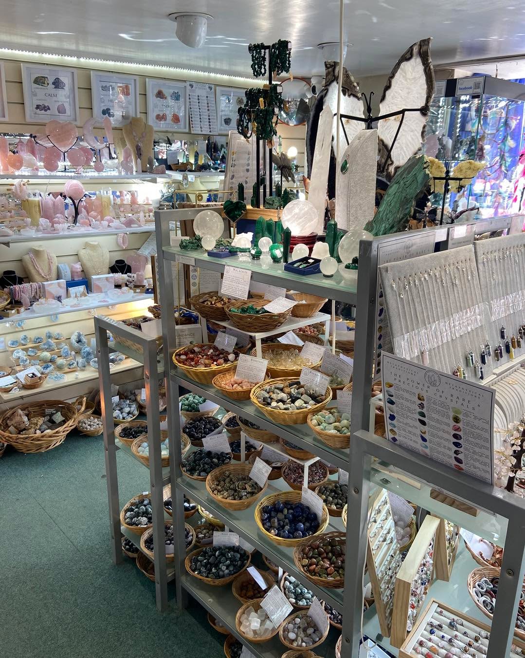 Sparkly little shop corners ✨🌌💎
Will you be visiting us soon? Plenty of new crystals to see
.
.
.
#crystalshopuk #standrews #crystalmagic