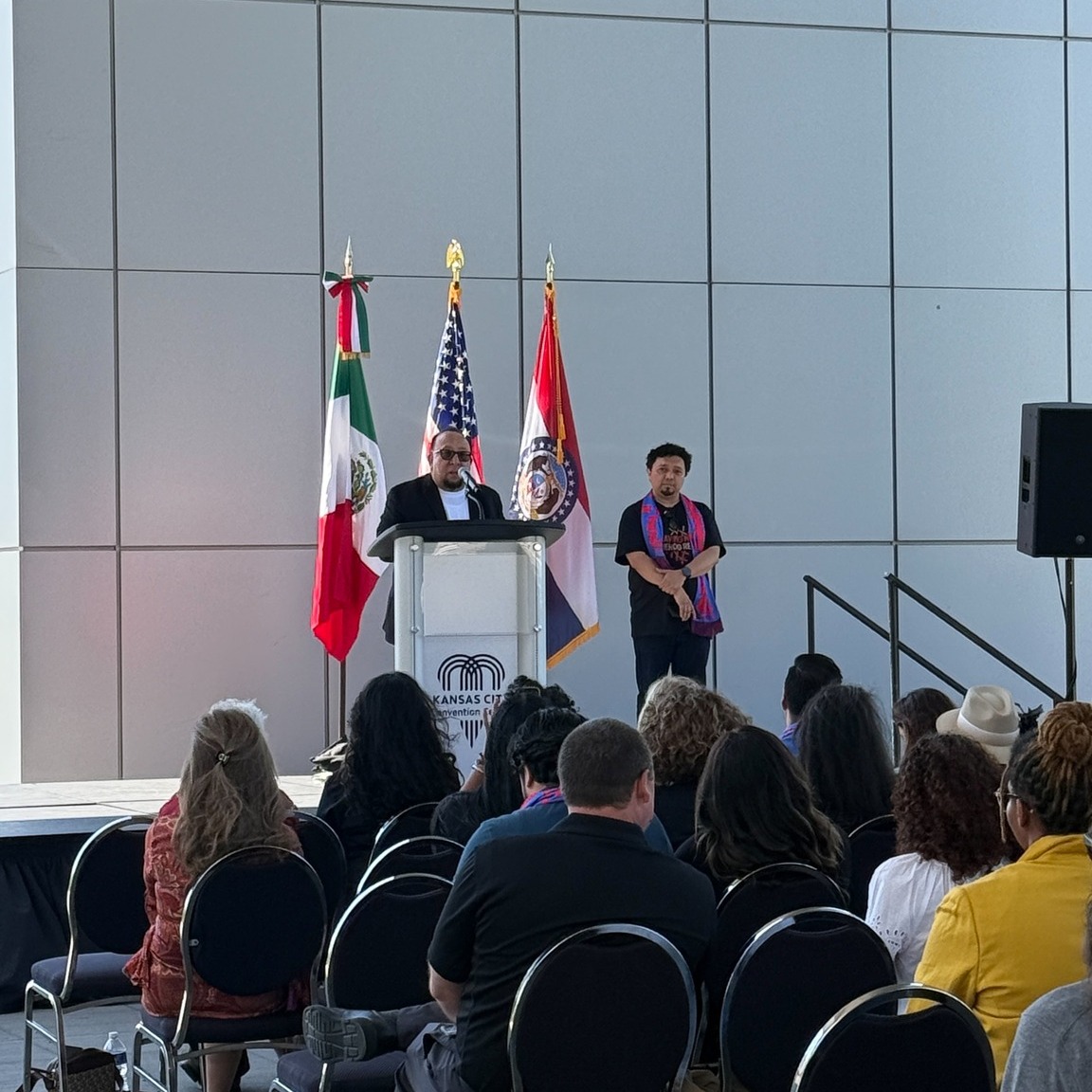 We attended the kickoff for Tejiendo Redes (Weaving Nets) here in Kansas City.
This public art installation by Betsabeé Romero, created with local artists, highlights how soccer connects communities across cultures. #BeFresco