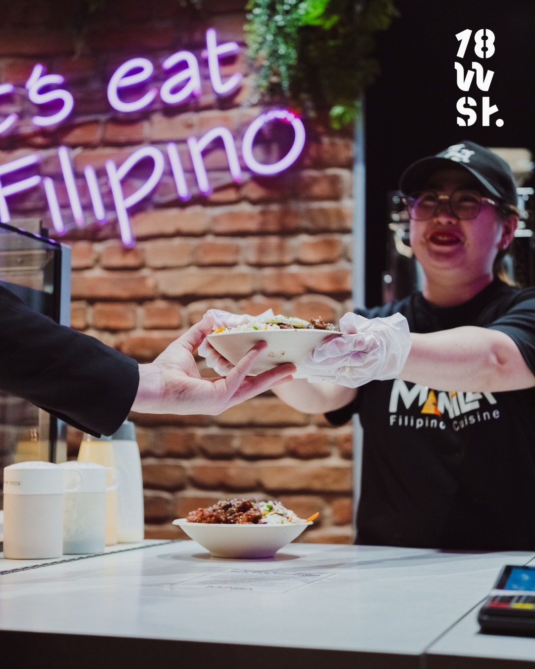 Lunch that looks this good doesn’t need much convincing.
@littlemanilanz is serving Filipino comfort food that’s generous, flavour-packed, and made to brighten up your workday is serving Filipino comfort food that’s generous, flavour-packed, and made to brighten up your workday.
Swing by 18 Willis St, grab a bowl, and make your lunch break better.