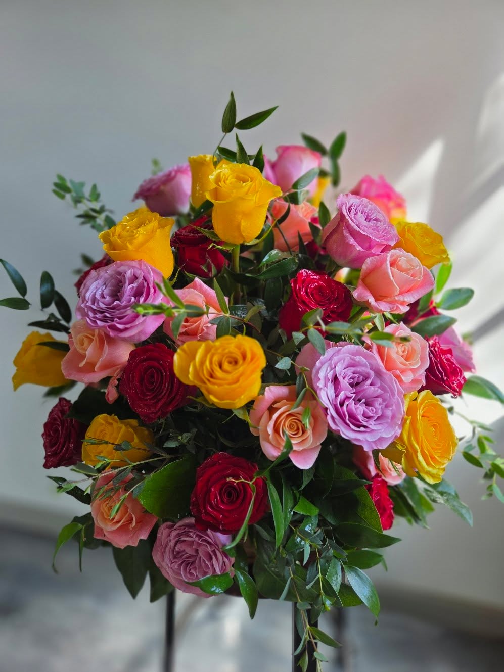 Celebrating 71 years never looked so AMAZING! ✨🫠
Don't mind me.....
I'm just over here......melting and smiling! 71 roses for 71 years 😍 So honored that I was asked to create such a beautiful arrangement for lovely lady celebrating such a monumental milestone 🥰
This arrangement wants me to remind you that Mother's Day is coming up and I will be creating more beautiful garden-inspired designs for all the special ladies. Preorder is open for pick-ups- https://www.archernbliss.com/category/mothers-day
#archernbliss #rosesofinstagram #birthdayflowers #mothersday #mothersdayflowers