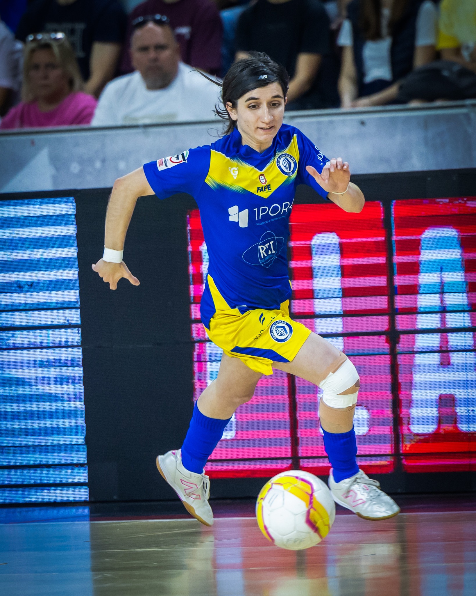 Em 𝙢𝙖𝙧𝙘𝙝𝙖 as Meias Finais da Liga Placard Feminina. #LPSGNA
