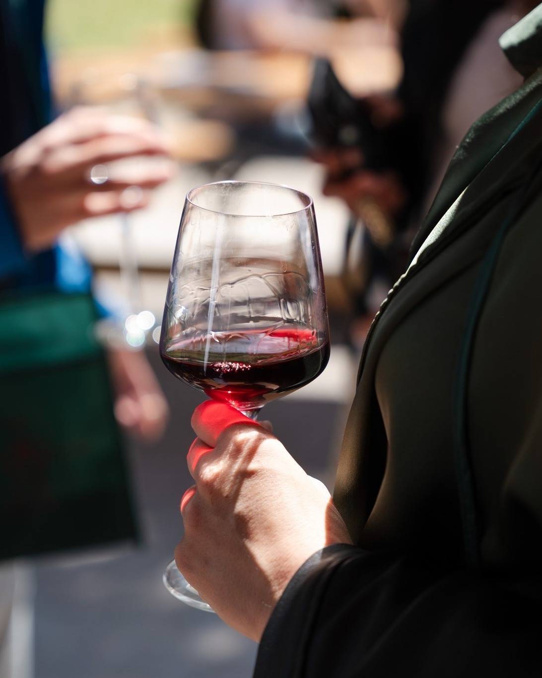Sabato 30 maggio, dalle 18:00 🔥
La festa a Borgo Paglianetto non si ferma!
Il sound continua con Francesco Cangiotti
from Zchalet 🎧
Musica, vino e vibrazioni fino a sera 🍷
Non mancare!
Loc. Pagliano 393, Matelica (MC)
Info:
🌏 https://www.borgopaglianetto.com/cantineaperte
📱 +39 346 7250920
📧 info@borgopaglianetto.com
Saturday, May 30th from 6 PM 🌿
At Borgo Paglianetto, the celebration flows on.
With Francesco Cangiotti
from Zchalet on the decks 🎶
Follow the rhythm,
the wine will do the rest 🍷
#borgopaglianetto #verdicchiodimatelica #vinoitaliano #organic #madeinitaly #matelica #siamofivi #fivi #winelovers