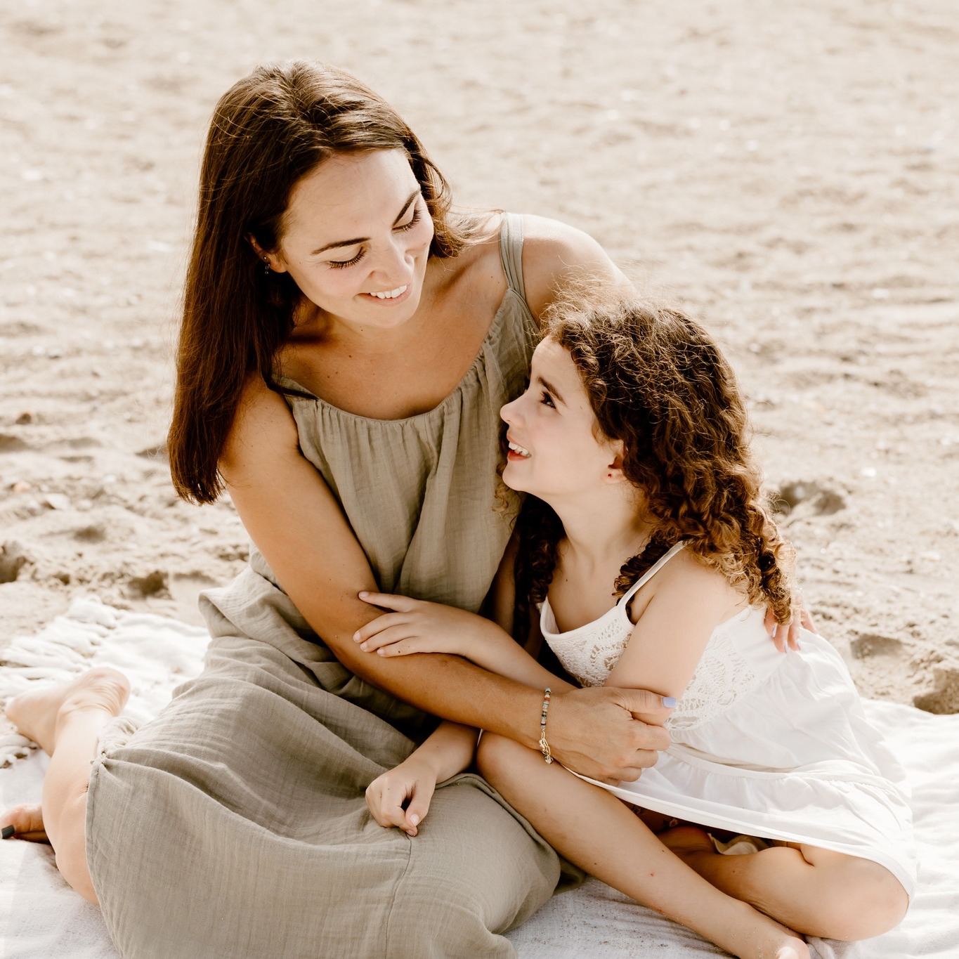She’s always behind the camera, making sure everyone else is remembered
This Mother’s Day, give her something different
proof she was there, in the laughter, the chaos, the quiet in-between
Not just photos…
but memories she gets to be part of 🤍
.
.
.
#NewEnglandFamilyPhotographer #CTFamilyPhotographer #CTMoms #inperspectivephotography #fairfieldcountyphotographer #fairfieldcountymoms #westonctmoms #westportctmoms