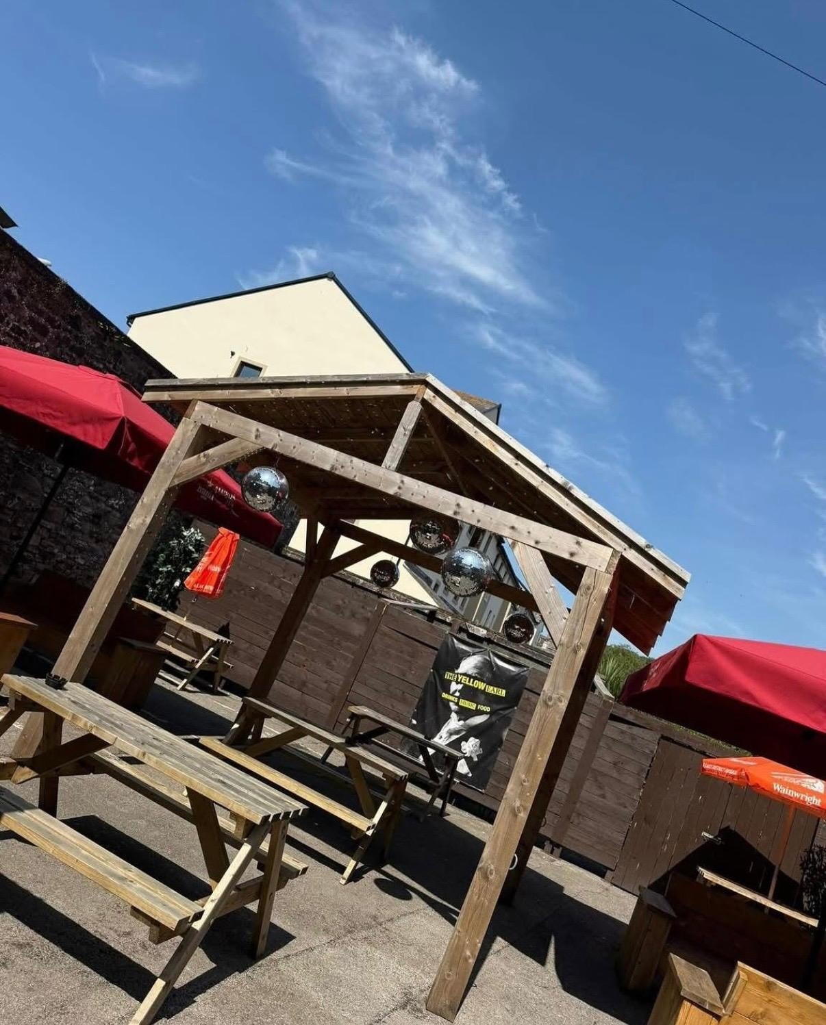 🍔💥💥 The sun is out why not join us for lunch 💥💥🍔 #streetfood #whitehaven