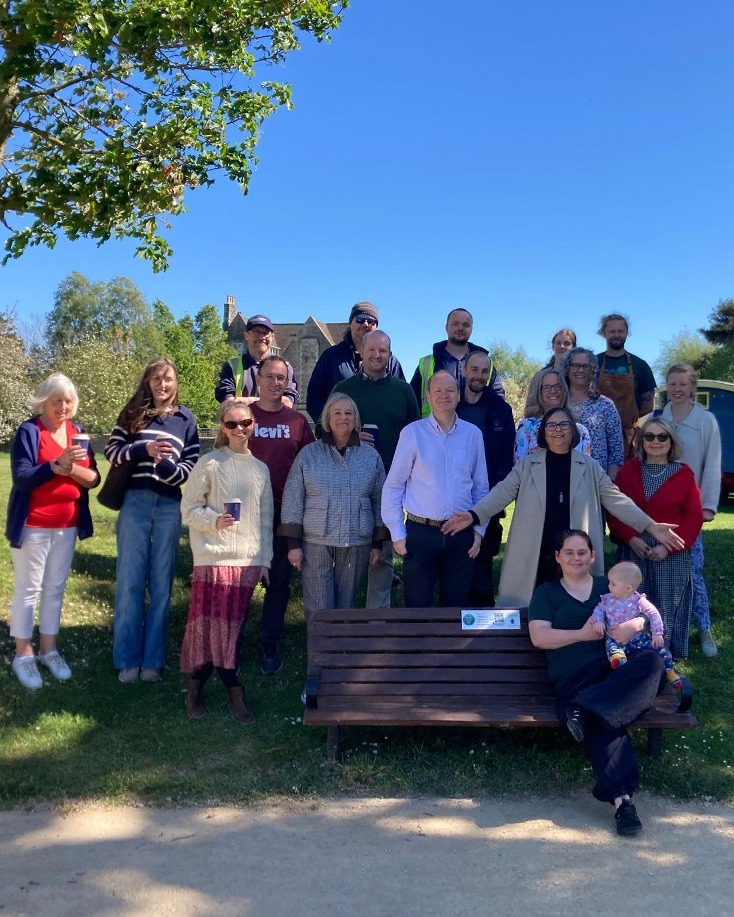 A bench can be more powerful than it looks 🌏
We're proud to be the official charity partner with HelloBench, connecting communities with conversation, connection and access to support. 🤝
The first HelloBench outside Berkshire has now launched in Cirencester, offering a simple place to pause, reflect, talk, or scan the QR code for instant access to Hub of Hope!
Because sometimes support starts with a conversation. And it often starts with knowing where to find help.
With more HelloBenches planned for communities across the UK, this is just the beginning 💙
#HelloBench #HubOfHope #MentalHealthSupport #CommunityConnection #ChasingTheStigma