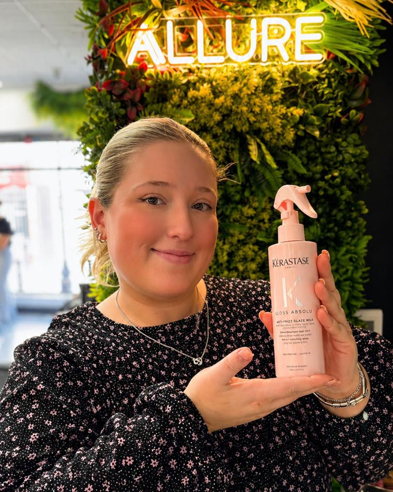 Huge congratulations to Kara ✨
At our monthly team meeting, we take time to recognise the team, reflect on the month, and celebrate the wins—big and small 👏
This month, Senior Stylist Kara received the highest Client Care Factor—a reflection of the trust, consistency, and relationships she builds with her clients every day 🤍
As part of the monthly meeting, the care factor winner chooses a homecare product to take home and build their own professional routine…
In true Kara fashion, she chose pink 💅
The Kérastase Gloss Absolu Anti-Frizz Glaze Milk—perfect for smoothing frizz, boosting shine, and leaving hair silky without weight.
So well deserved ✨
Shop your favourites 24/7:
www.salonallure.co.uk/shop-online 🤍
#kerastase #favourites