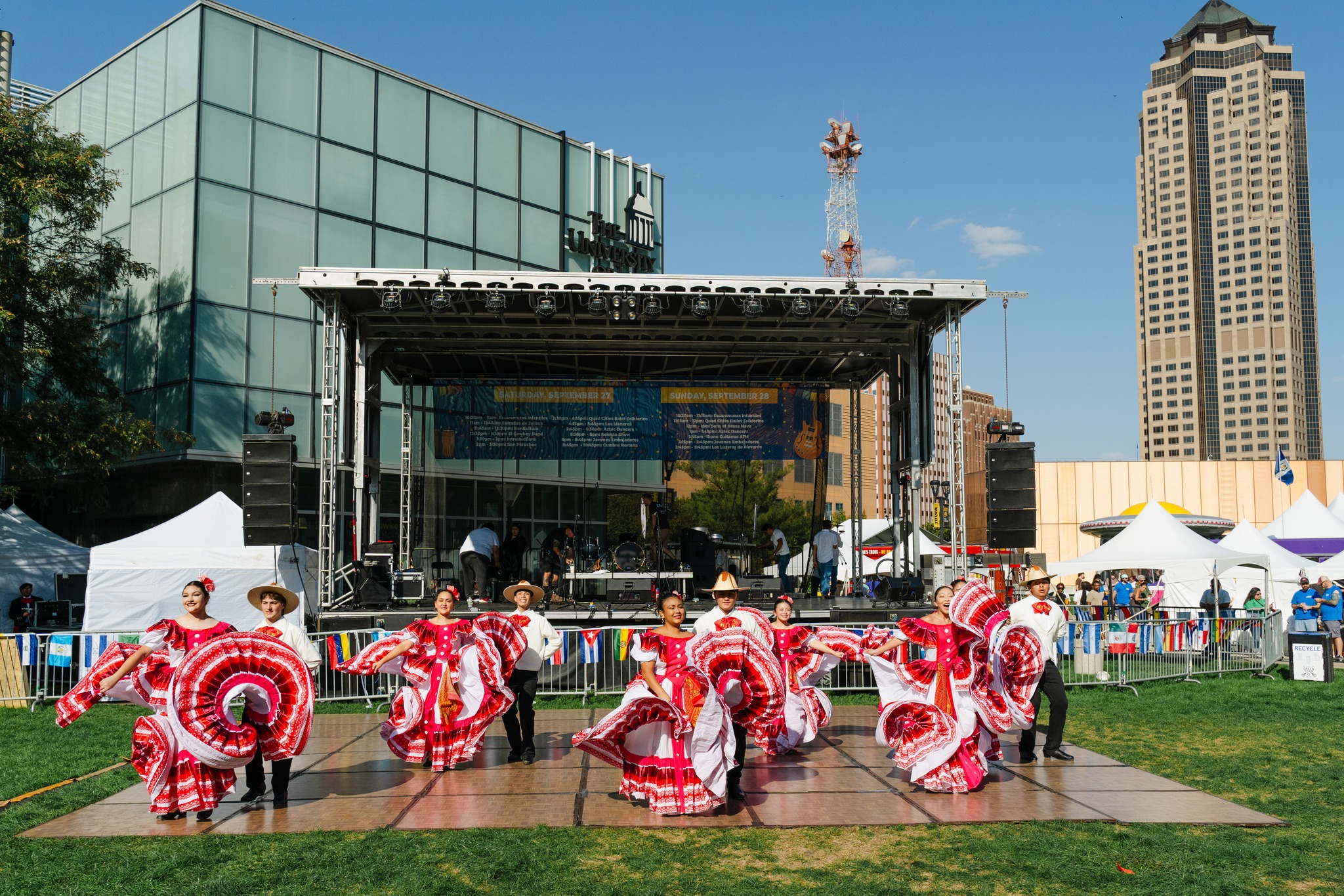 Before we know it, we will be watching the dance floor and ordering our favorite snacks! It's right around the corner!
๐
Date:
Saturday, September 26 from 10 a.m. to 11 p.m.
Sunday, September 27 from 10 a.m. to 6 pm.
๐ Place:
Western Gateway Park in downtown Des Moines, Iowa
๐ FREE Parking:
Free parking is available courtesy of Nationwide at the Nationwide ramp at 1100 Walnut Street.
๐Ticket price:
$5 for adults and FREE for children#desmoines
#IowaFestivals #FestivalLatino #Hispanic #LatinoCommunity
#LatinoAmerica #Iowa #RitmoLatino #Desmoines