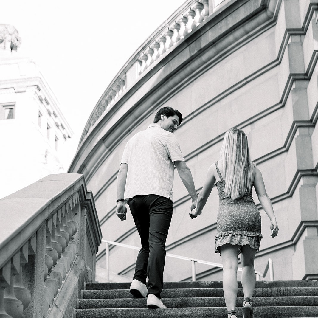 20 days, 20 proposals 💍
Day 13/20 — When the setting does its part, and the moments do the rest💍 The city’s architecture framed everything perfectly! #chicagoproposals #shesaidyes #chicagophotography
