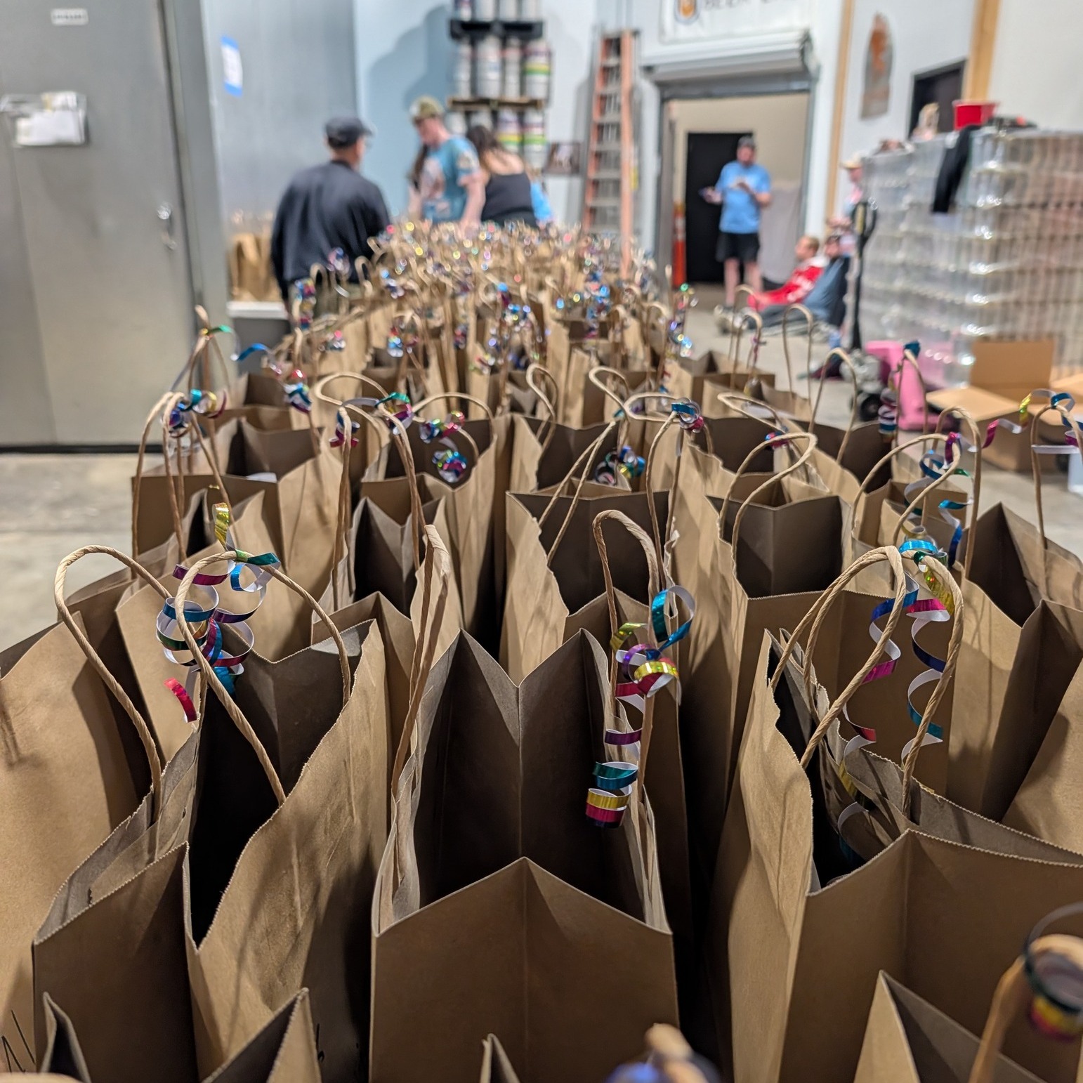 Tonight is the night!! 🥎 All the bags are stuffed and ready for the rec team reveal party tonight at 7:30pm at Delta Beer Lab! 🎉
This is where you will learn what team you're playing with and get your shirt for the season, plus some goodies from some of our sponsors. When you get to Delta, please find the brown bag with your name in the back room. NO PEEKING in your bags when you get them! We will announce when it's time to open them 😉
Delta is one of our sponsors this year (and has been for many years), so please show them some love by buying some drinks. They are known for their brews, and their soda and mocktails are super yummy as well! 💖
If you can't attend, no worries - your coach will be given your shirt to get to you at our first game. We will be making the teams official on League Apps in the next few days.
Reminder that the coaches meeting will take place before the team reveal from 6:30 - 7:30pm! 📋