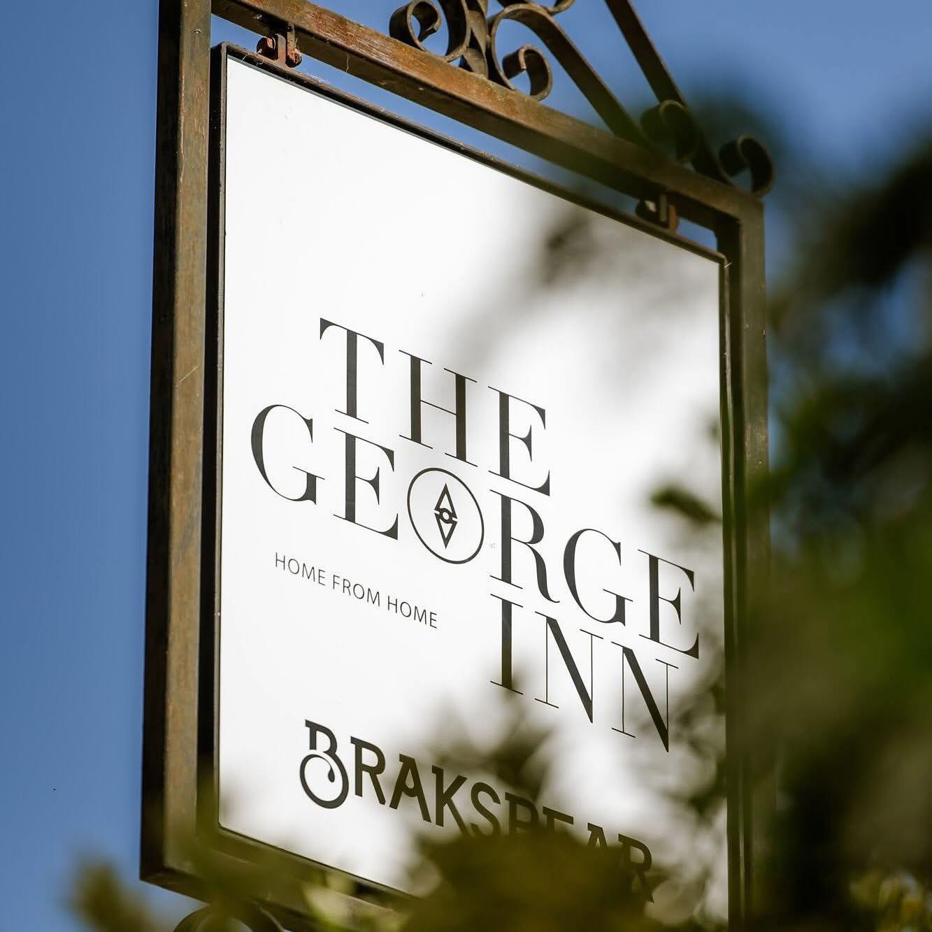 Join our team at The George Maulden — we’re currently looking for:
• Kitchen Porter
• Housekeeper
• Front of House Staff
Experience within the industry is preferred. We’re looking for people with great customer service skills and the ability to thrive in a fast-paced environment. A positive attitude and willingness to learn go a long way!
If you’re interested, please send your CV to info@thegeorgemaulden.com
We’d love to hear from you!