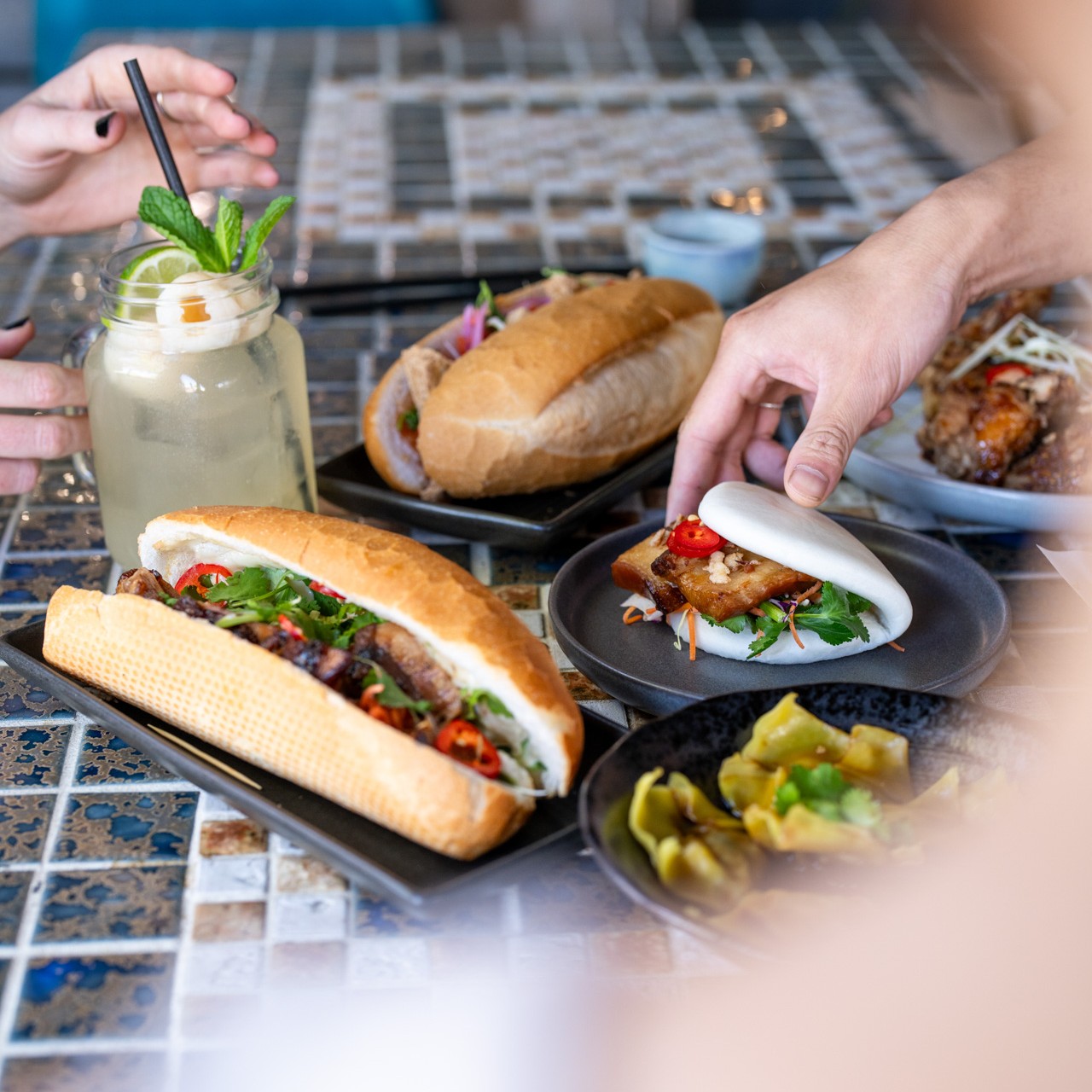 Our most-loved Snack Banquet is calling 👀
A little bit of everything, a whole lot of flavour 🤍
Gluten-Free Banquet available upon request. Enjoy 20% off Banquet every Thursday.