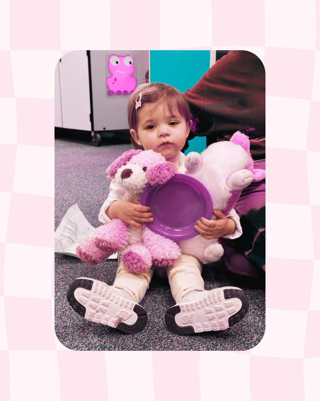 Serving up cuddles and imagination 💜🧸
.
.
.
.
.
#cooperativepreschool #socialemotionallearning #sensoryplay #playbasedlearning #preschoolactivities #handsonlearning #toddlerclasses #parentsasteachers #parenteducation #southseattlecollege #lincolnparkcoop #westseattle #whitecenter #ssccoop