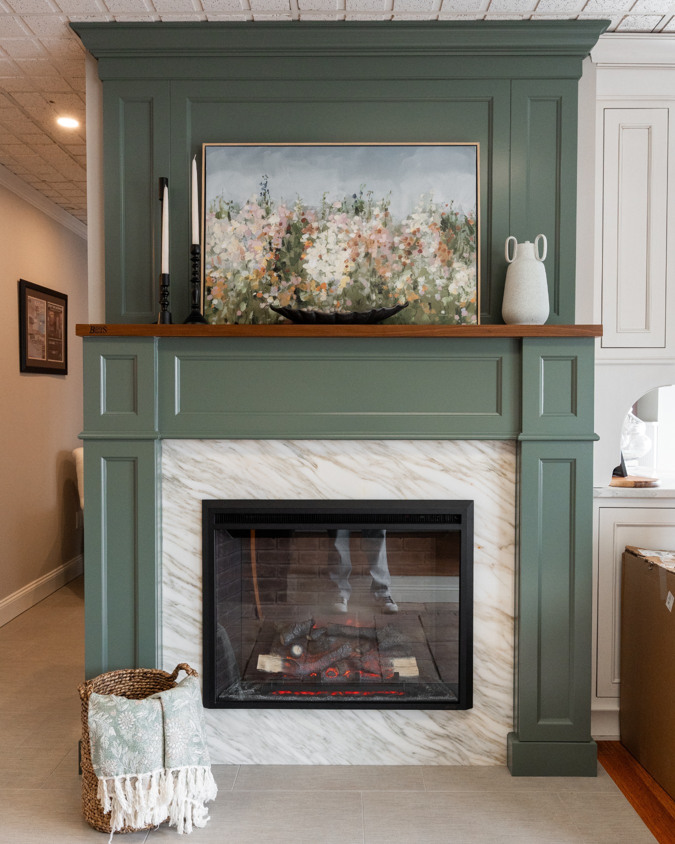 More than kitchens and bathroomsโฆ
.
.
#CantonCT #FarmingtonValley #CTHomes #FireplaceDesign #HomeDesign #CustomCabinetry #LuxuryHomesCT #LocalDesigners