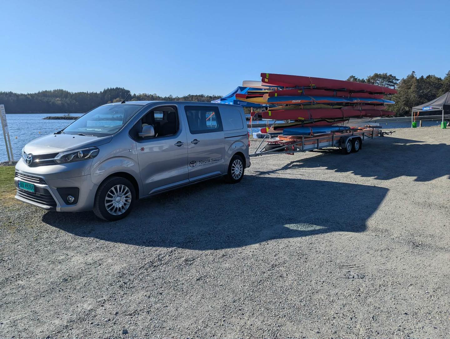 Vi er veldig glade for våre trofaste sponsorer som gjør det mulig for oss å drive idrett💪🏻👏🏻
Toyota Flekkefjord har lånet oss bil til stevnet i Tysvær og Flekkefjord Sparebank har bidrag til nye flotte telt til oss.
Det er mye logistikk og dugnad bak treningene våre og alle konkurransene vi er på, og da er det godt med gode bedrifter i ryggen💫💫
flekkefjordsparebank
toyotaflekkefjord