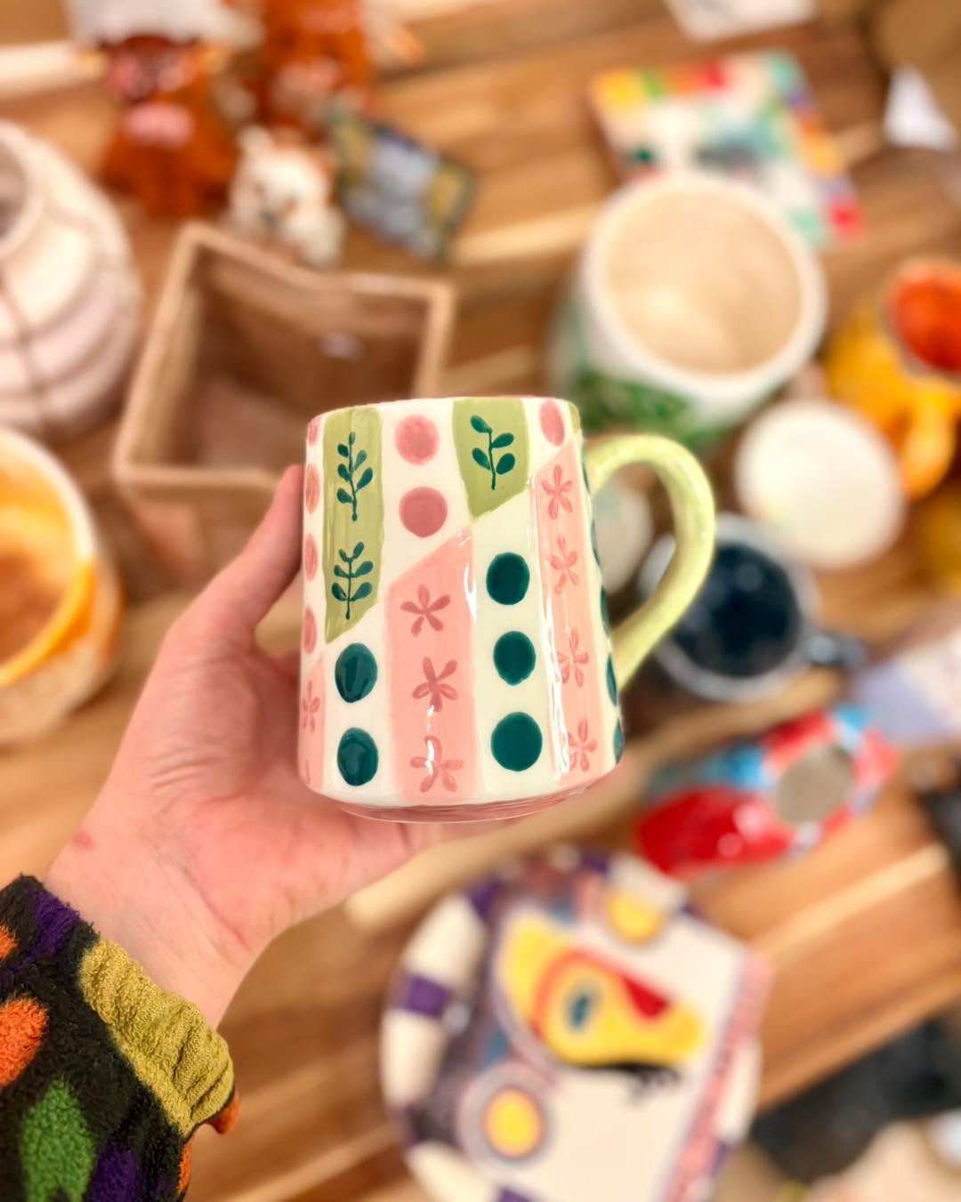 A little moment for the mugs ☕️🤍
We love a mug. You love a mug. They’re a favourite for a reason.
You can never have too many, and honestly… painting someone a mug as a gift is such a good idea. A thoughtful gift for them, and a lovely experience for you too ✨
We’ve always got a huge range of mug shapes and styles in stock - from classic cosy coffee mugs to giant hot chocolate ones 👀
Spaces available this weekend to come and paint your own!
Plus it’s DOUBLE loyalty points all weekend 🎉 (Valid once per customer, per day)
Book online & come see us 🖌️
#PotteryPainting #PaintYourOwnPottery #PotteryStudio #MugPainting #ThingsToDoDevon