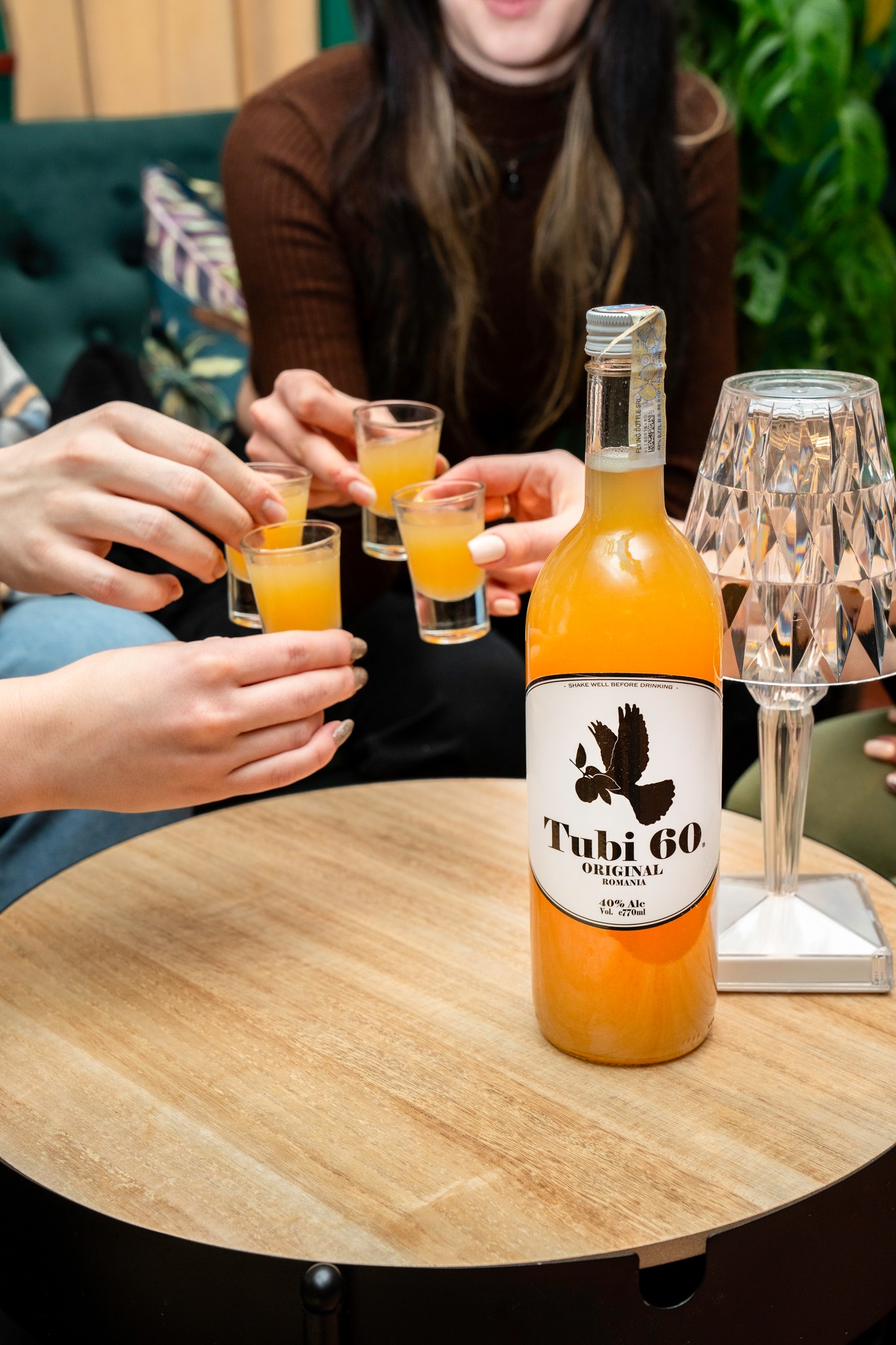 Néha nem kell nagy utazás vagy különleges alkalom ahhoz, hogy jól érezd magad.
Elég egy hely, ahol jó a hangulat, ahol nevetés hallatszik minden sarokból, és ahol végre ki tudsz kapcsolni.
A Forest Lodge & Bowling pont ilyen. 🎳🍹
Gyere barátokkal, családdal vagy csak ugorj be egy italra és egy játékra – nálunk mindig történik valami.
👉 Te kit hoznál magaddal egy esti bowlingra?
.
#ForestLodgeHangulat #BowlingTime #TusnádfürdőProgram
#BarátiEsték #Kikapcsolódás #GoodVibesOnly