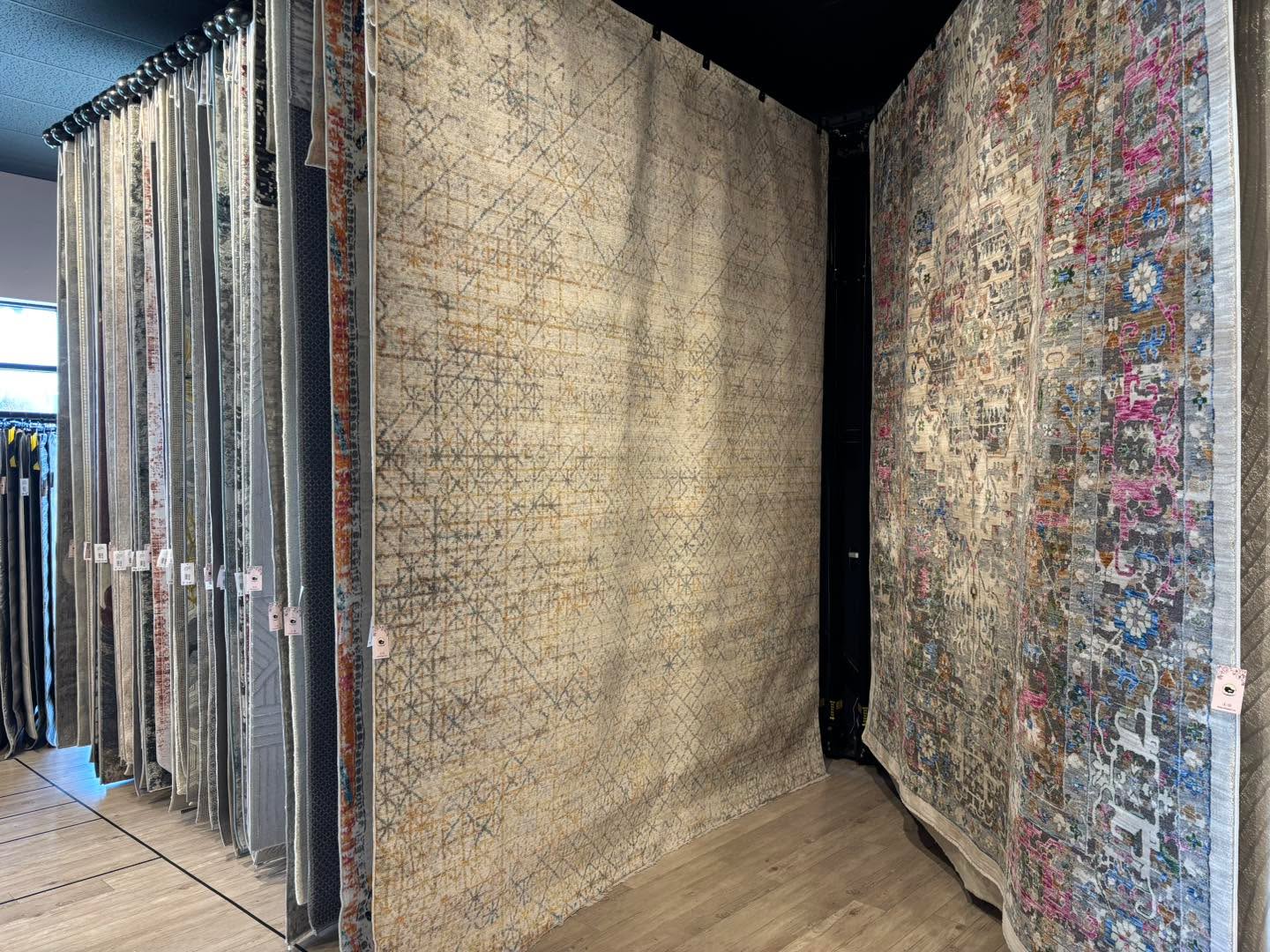Come for a peek, leave with your new favourite rug ✨
#arearugs #homedecorating #homedecor #dartmouth