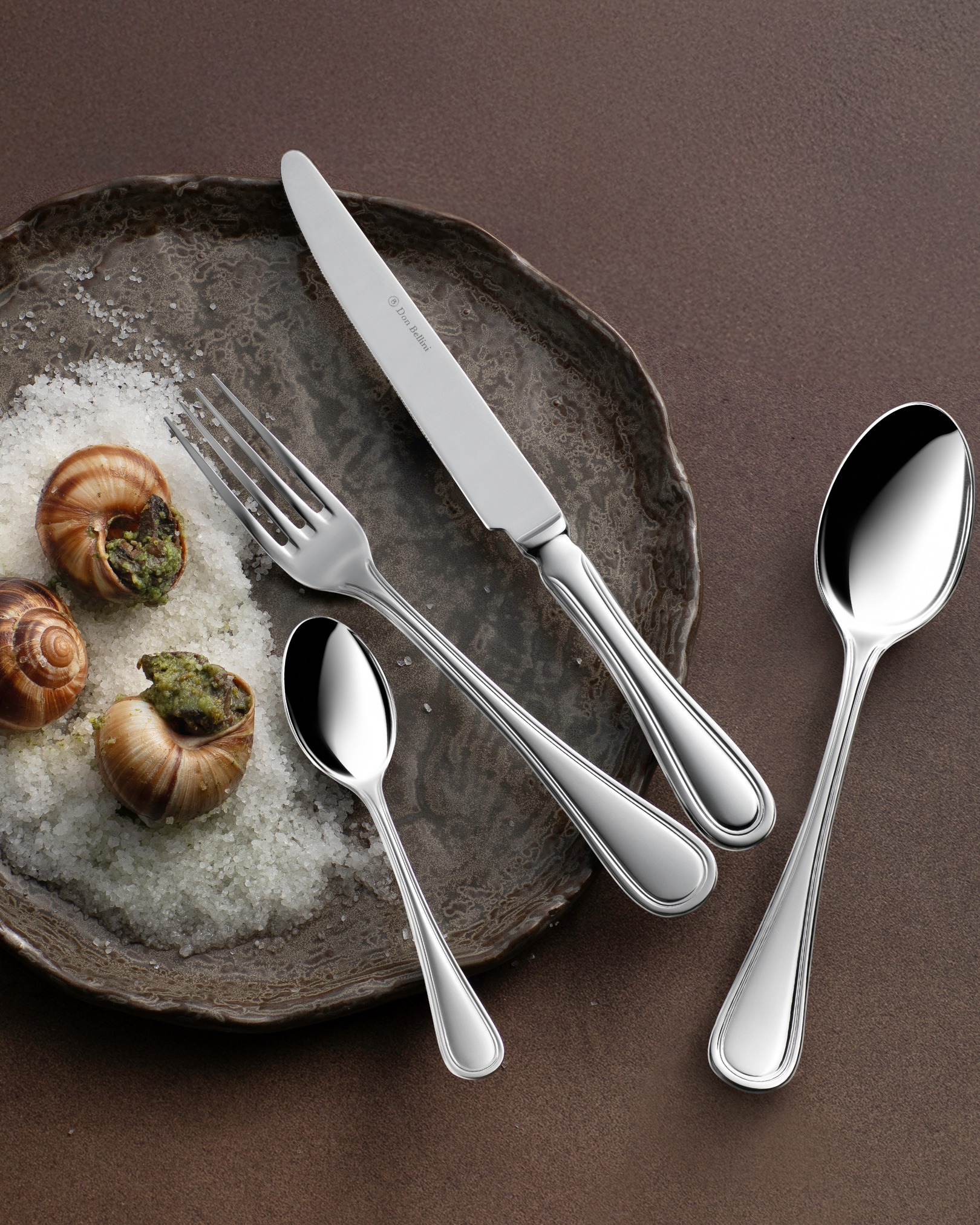 Did you know we have our own cutlery line?🍴
Crafted with 18/10 stainless steel with a mirror finish. That means no rust, no bending, no fading, heavy in hand.
Pair it with our plates for the complete table 📷
• Remade - 7” Plate - Granite
• Atlas - Cutlery Collection
#tablewarehongkong #premiumcutlery #1810stainlesssteel #homestylinghk #donbellini