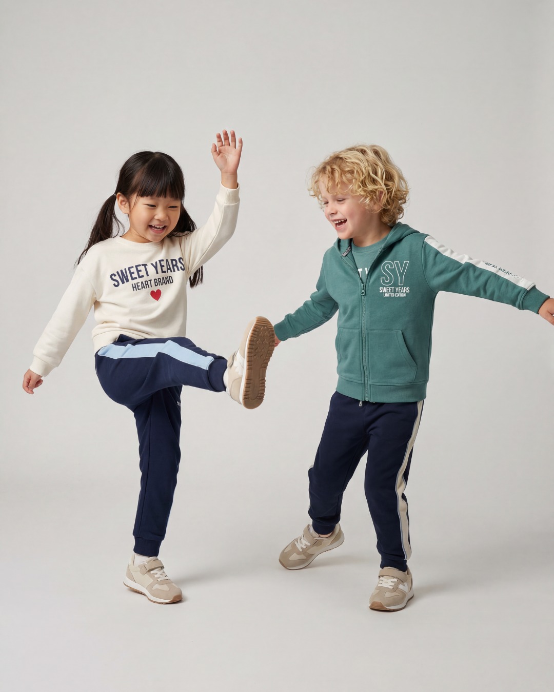 Small hearts.
Big energy.
Sweet Years.
#SweetYears #sweetyearskids #ai