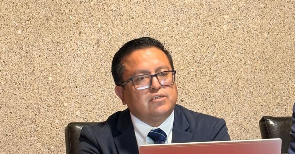 ✅Agradecemos al Mtro. Juan Anselmo Monjaraz Mendoza por su excelente ponencia titulada "El delito de violencia familiar y su reciente reforma".
🎥Si no la pudiste ver en vivo te invitamos a verla en nuestra página de Facebook o en nuestro canal de Youtube.
👇
https://www.youtube.com/@Juzgadores-Gto
🔔Te esperamos en el próximo #juevesdejueces