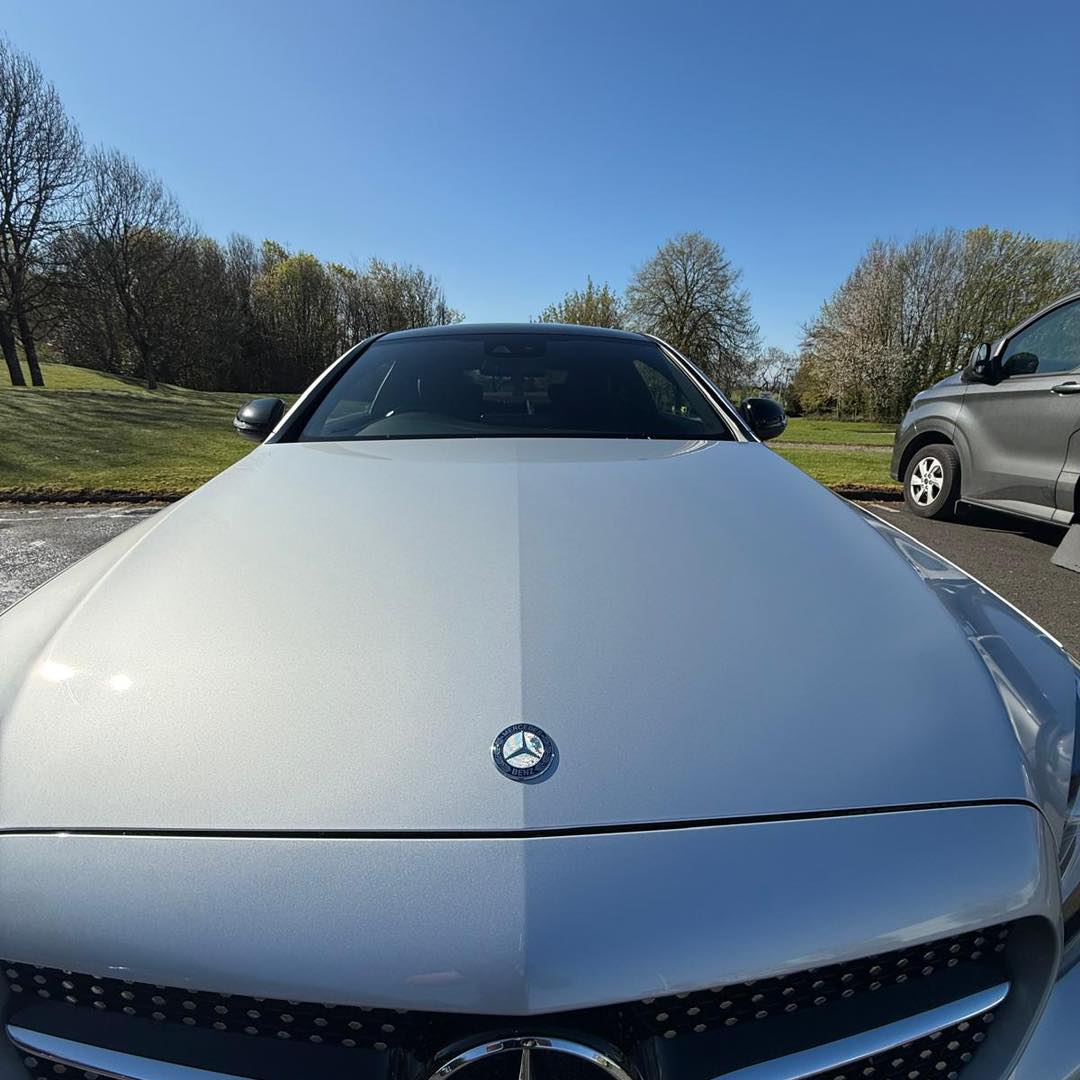 The last few weeks has brought us a fair bit of sun ☀️ which always makes our job that little bit easier! And that extra gleam makes it all worthwhile! ✨
We bring the showroom finish, direct to your driveway, or place of work. Offering everything from a quick wash, to full detailing, our personalised care, with attention to detail, keeps your car looking like new. 🤩
Book in, via our website. We can’t wait to give your car, the five star treatment it deserves! ⭐ ⭐ ⭐ ⭐ ⭐