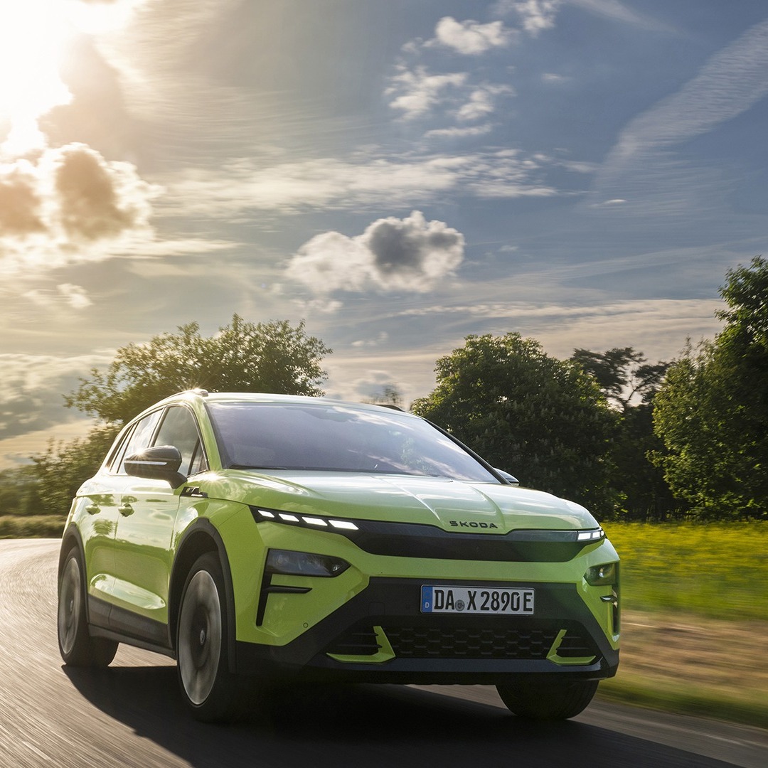 Se-aude până la Deva? Škoda Sibiu vine la voi!
De mâine până duminică, caravana Auto Total Cars Sibiu ajunge la Shopping City Deva cu unele dintre cele mai populare modele Škoda, gata de test-drive: Fabia, Scala, Kamiq, Karoq, Kodiaq, Octavia, Superb, Elroq!
Prinde super-oferte pe care nu le găsești în mod obișnuit în showroom. Rezervă-ți test drive-ul acum!
https://www.autototalcars.ro/test-drive/