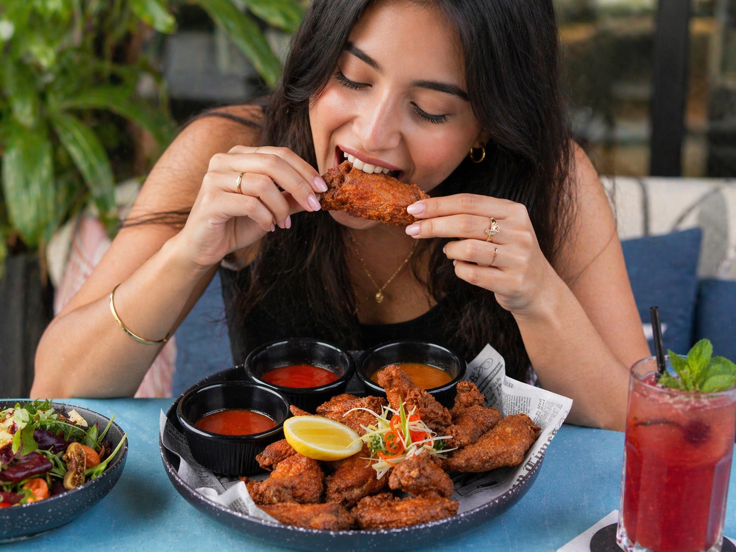 Midweek just got an upgrade at Captain’s Arms. 🍗
Enjoy unlimited wings every Wednesday for AED 99, paired with 2 drinks to keep the good times flowing. The perfect excuse to gather, indulge, and make your Wednesday count.
#Captainsarms #lemeridienabudhabi #unlimitedwings