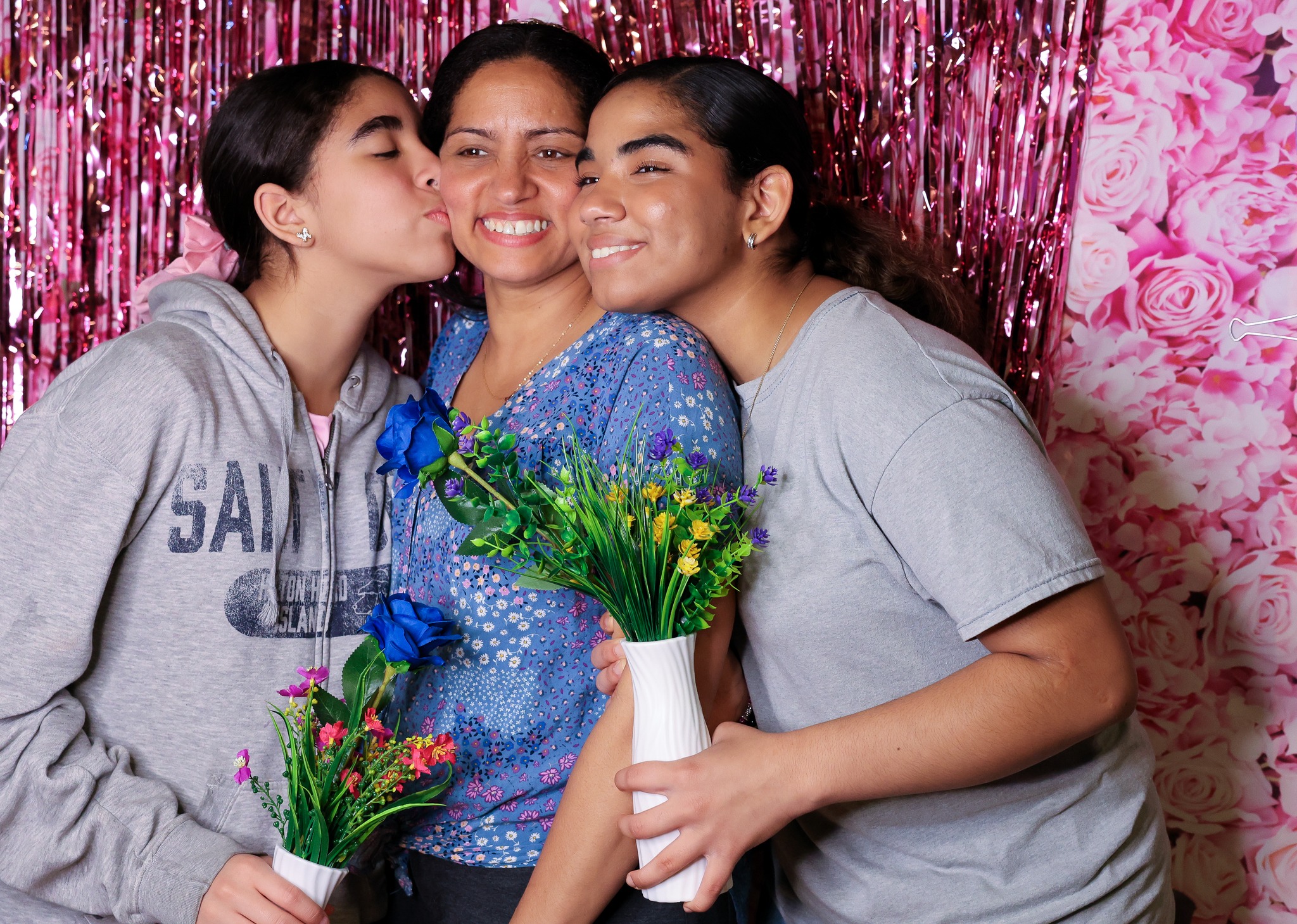 Wishing a Happy Mother’s Day to all of the incredible mothers in our community!💐
During yesterday's celebration, we focused on self-care, healing, and support for all that mothers do for their families. Filled with laughter, heartfelt moments, and meaningful conversations, it was a beautiful opportunity for our community to come together and uplift one another.
We were honored to welcome guest speaker Amber Nazneen, who acknowledged the many sacrifices and responsibilities mothers carry while encouraging them to prioritize their own well-being.
We also took a moment to wish our Founder & CEO, Bob Guarasci, a happy birthday! 🎂
