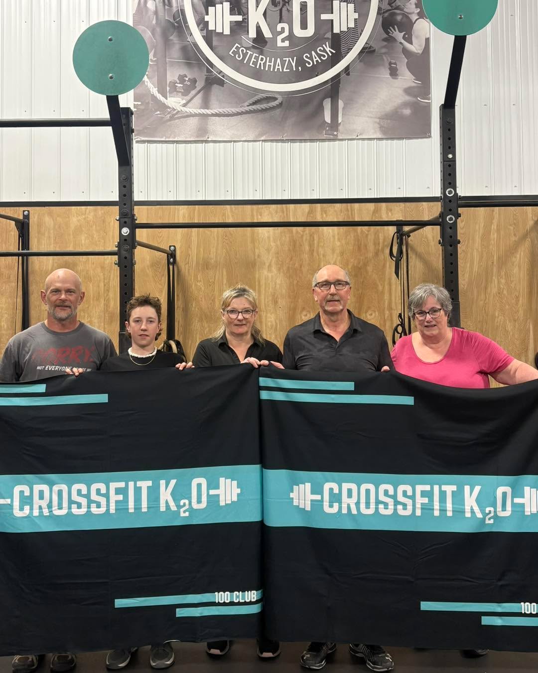 It’s the perfect timing for 2 members to hit their 100 workouts at CrossFit k2o and earn their 100 club beach blankets for this upcoming summer!
Congratulations to Greg and Kelsey on their dedication and discipline towards their health and fitness!