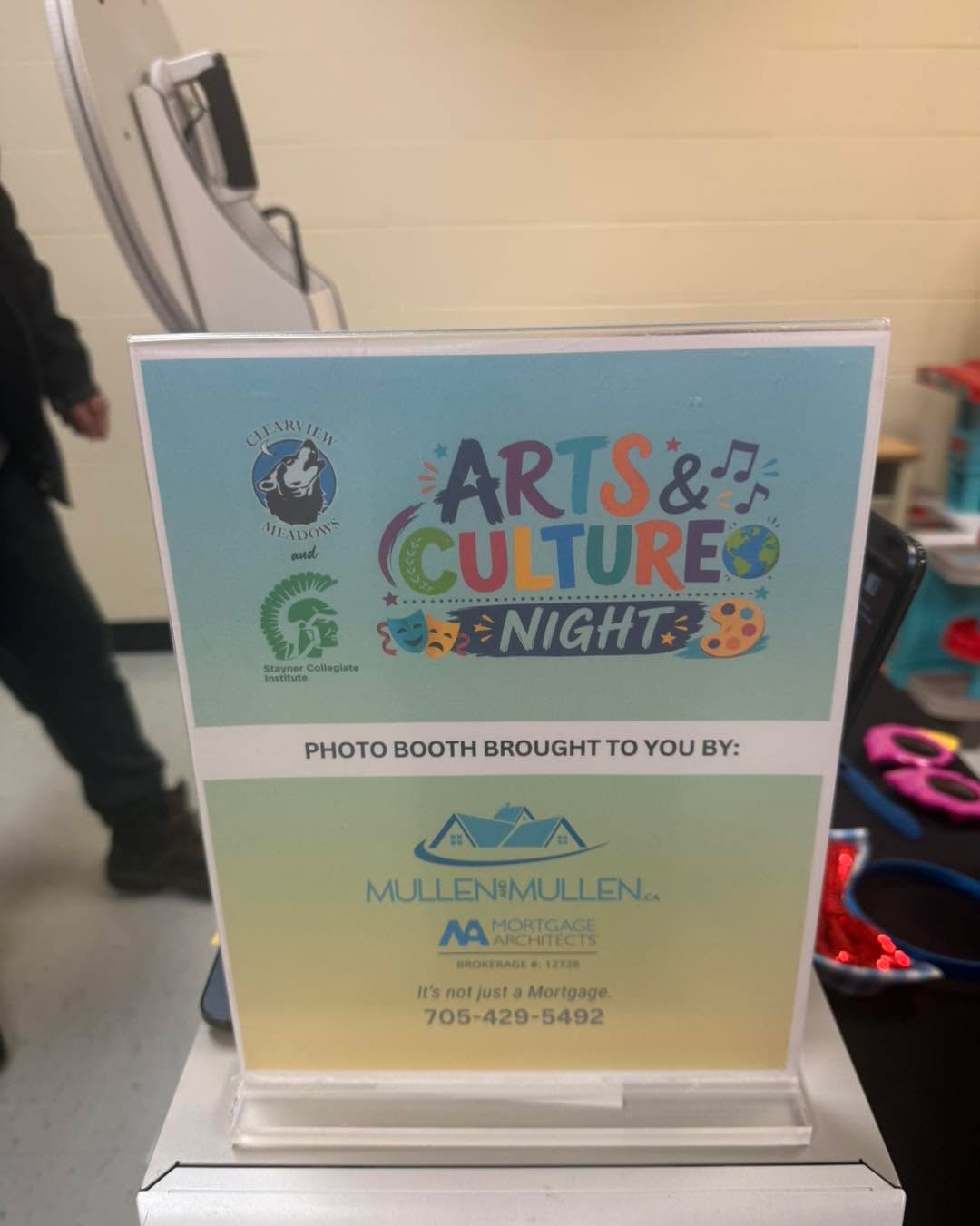 What a special night! ❤️ The arts and culture night at Stayner Collegiate Institute and Clearview Meadows Elementary School always has such an amazing way of bringing the community together. We had the best time celebrating all of the creativity, talent, and hard work from the students and staff. There is so much heart in both of these schools! 🎨✨🎶
