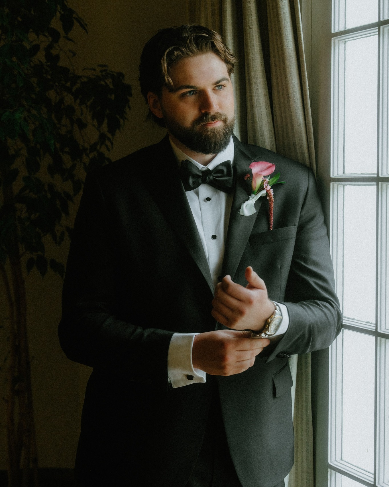 A reminder to capture the groom’s moments too 🤍 These photos from a March wedding were too good not to share!
Photography: @mathisfilms
Florist: @rosieruefloralco
#utahweddings #utahweddingvenue #slcwedding
