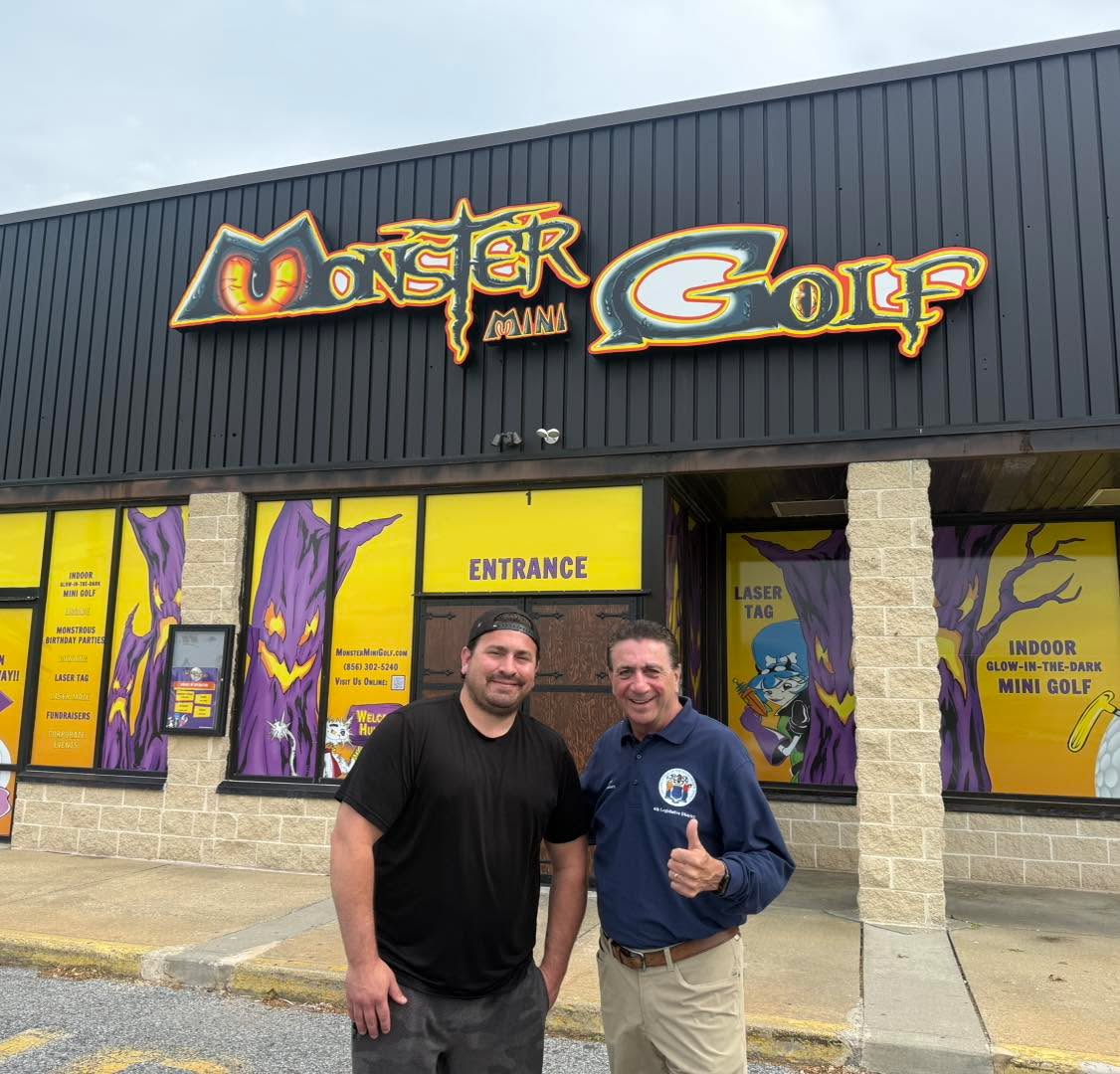 Senator Moriarty stopped by Monster Mini Golf right here in Washington Township today, and got to chat with owner Bob Lister. What a cool spot! Such a unique business, and a great reminder of the entrepreneurs and families who keep our communities thriving.
Places like this bring families and friends together to have fun and make memories… and who doesn’t love mini golf? 🏌️♂️😄