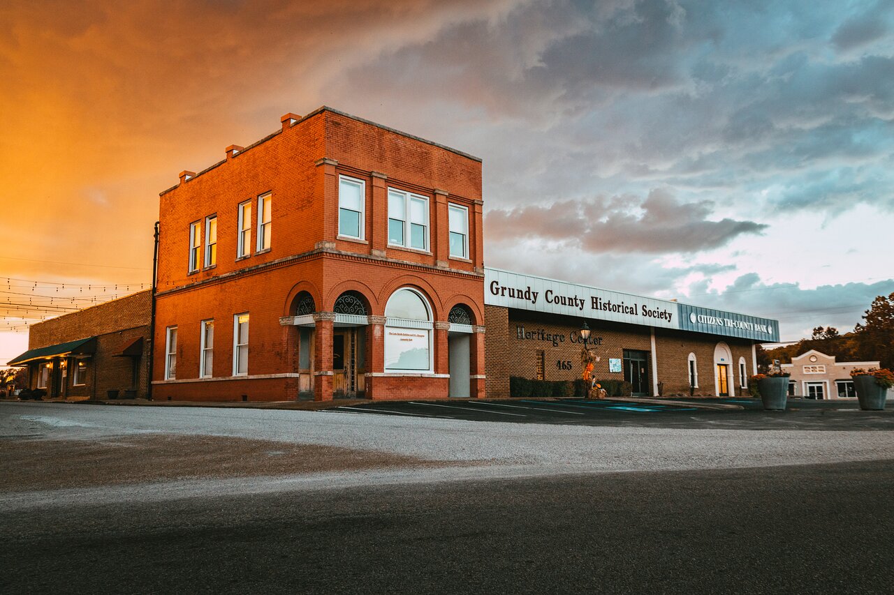 People crave authenticity, here in Tennessee's South Cumberland we have just that...
Small towns, big adventures ✨ From the charm of Tracy City to the natural beauty tucked throughout Tennessee’s South Cumberland, each town has its own story, hidden gems, local flavors, and unforgettable views. Whether you’re chasing waterfalls, exploring mountain trails, shopping local, or slowing down for a weekend getaway, there’s something authentic waiting around every corner. 🏞️
Read more about the nine authentic towns that make Tennessee’s South Cumberland so special here:
The Nine Authentic Towns of Tennessee’s South Cumberland:
https://www.mountainsofadventure.com/insider-info/the-nine-authentic-towns-of-tennessee's-south-cumberland
.
.
#TennesseesSouthCumberland #SouthCumberland #TennesseeTravel #ExploreTennessee #MountainsofAdventure #SmallTownTennessee #VisitTennessee #OutdoorAdventure #WaterfallsOfTennessee #WeekendGetaway #DiscoverTN