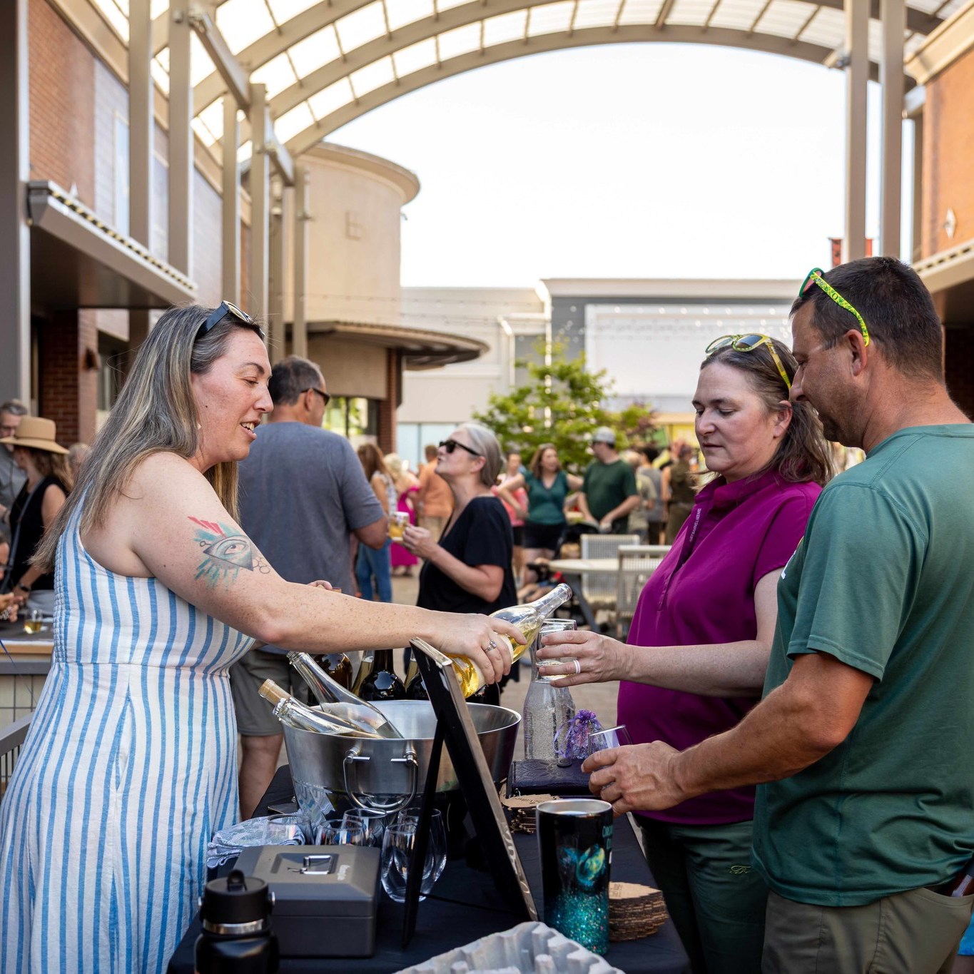 Today's the day! This evening starting at 5pm come wander through the charming pathways of The Village for our Palate to Palette event. Immerse yourself in a lively atmosphere perfect for all ages. Explore stunning works from talented local artists while savoring exquisite wines, ciders, and beers from the region's finest producers.
FREE Entry
Wednesday, May 13th, 5-7PM
LIVE MUSIC featuring Mercy Duo
Come for the art, stay for the flavor, and soak in a beautiful day of discovery in the heart of Medford. We'll see you this evening, cheers!
@circadian_cellars
350ms
@sunstonedancecompany
@corrinesflowersandgifts
@roguestoneware
@1232wine
@roxyann_winery
#thevillage #thevillagemedfordcenter #medfordcenter #palatetopalette #roguevalleyevents #southernoregonwine #southernoregonevents #medfordor #medfordevents